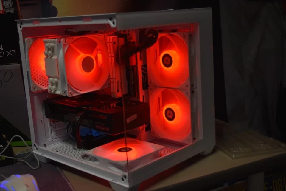 Gaming desktop PC RYZEN 5 3600 RAM 16 GB RX 9060 8GB 1TB NVME PLUS EXTRAS