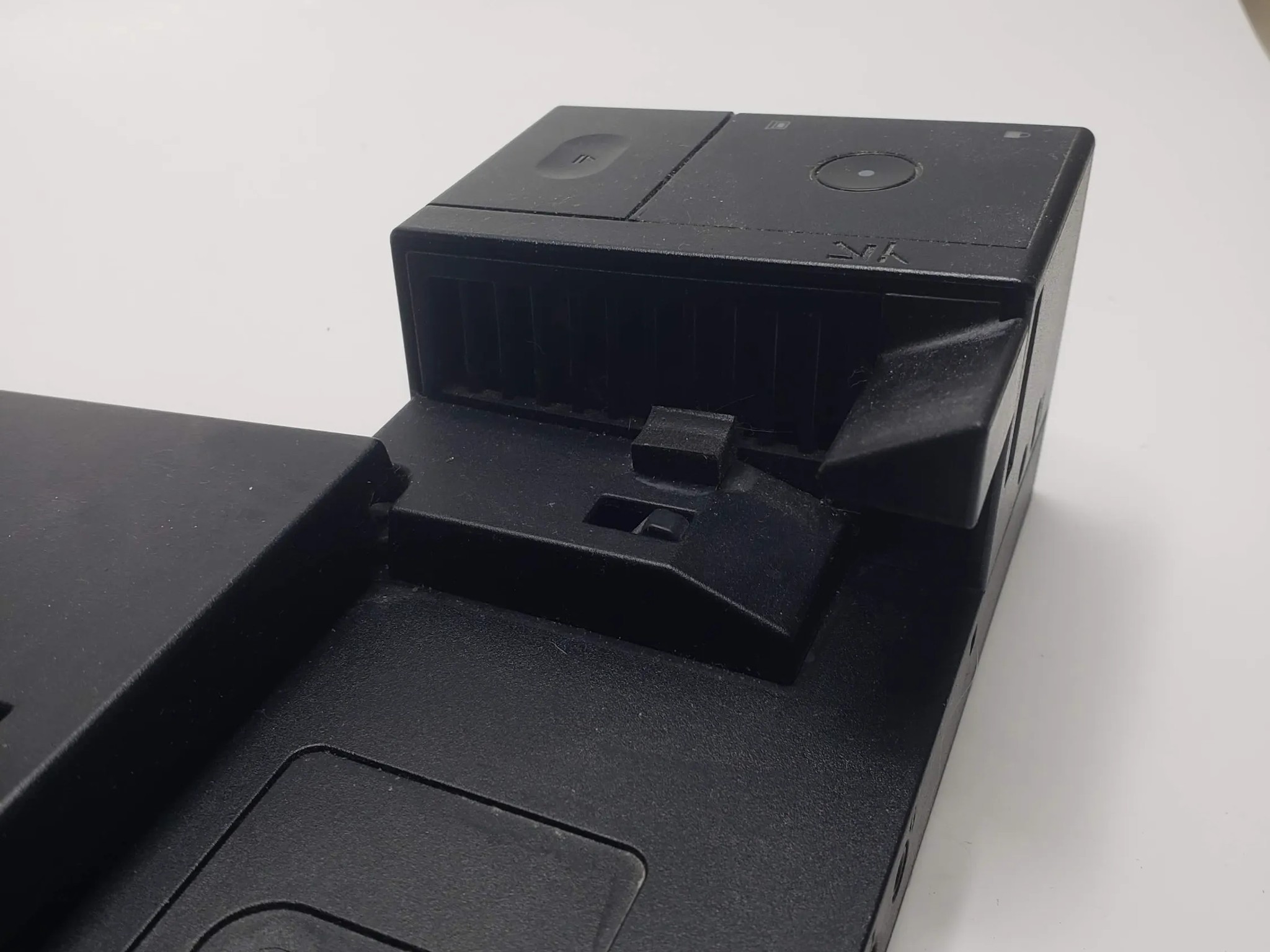 Lenovo ThinkPad Pro Docking Station 40A1 with Original 90W Lenovo Charger NO KEY