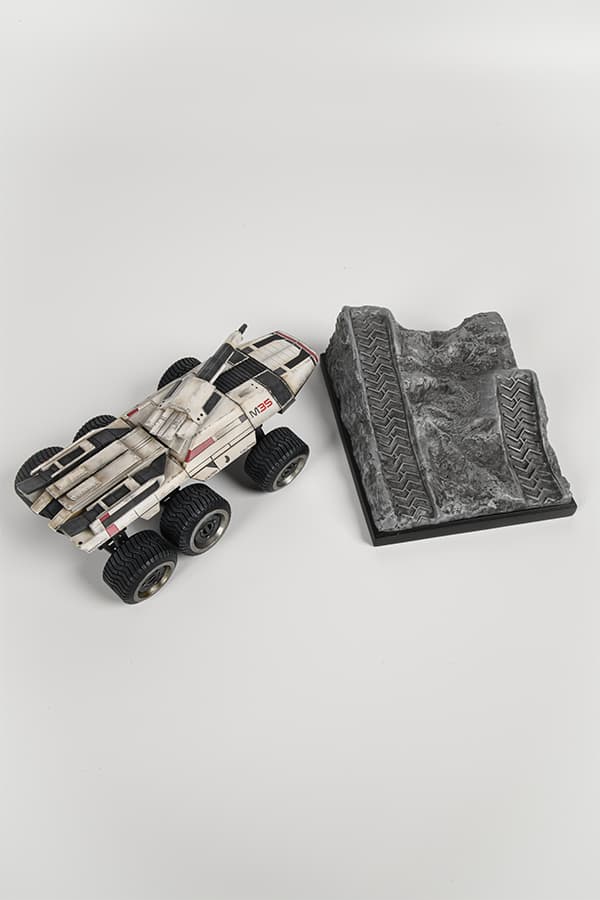 BNIB Mass Effect M35 Mako Statue *Limited Edition* 1809/2000