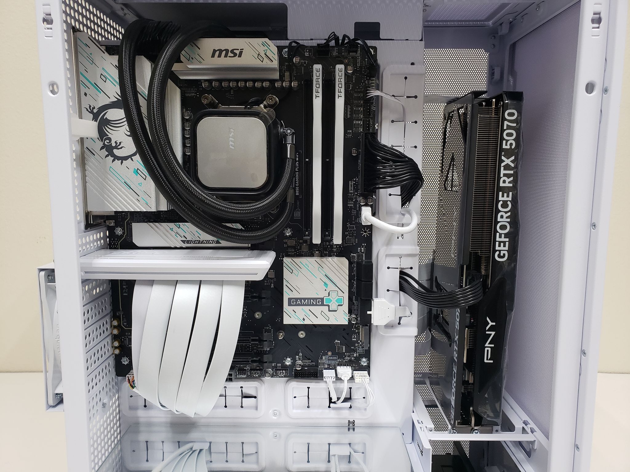 PC on Sale! Ryzen 5 9600X, RTX 5070, 32GB-DDR5 6000, 2TB SSD NVMe, 850W PSU
