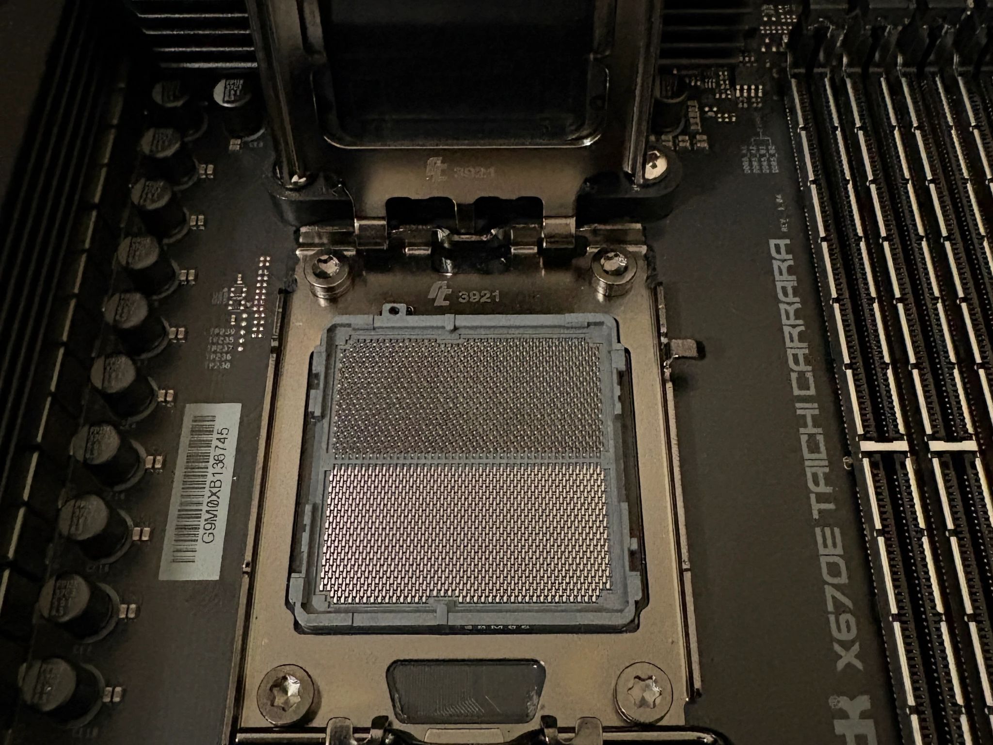 Asrock x670e Taichi Carrara