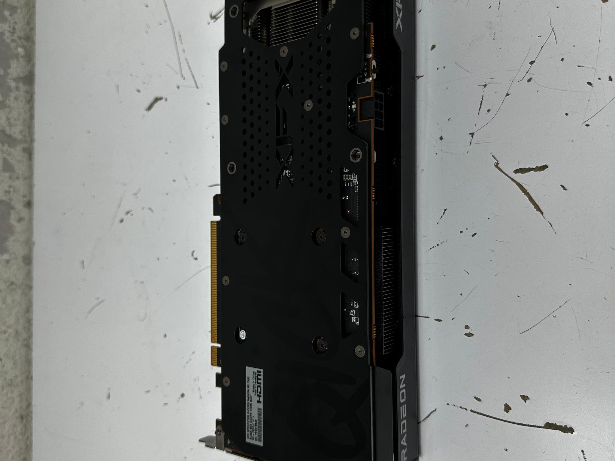 XFX Radeon RX 7600 8GB GDDR6 | AMD Speedster QICK308