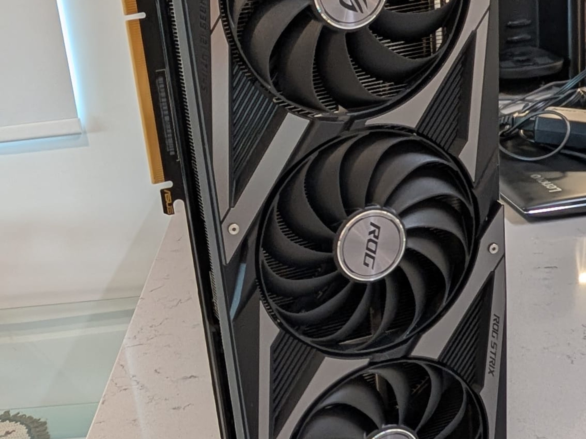 Clean and well-maintained - ASUS ROG Strix 3070 8GB