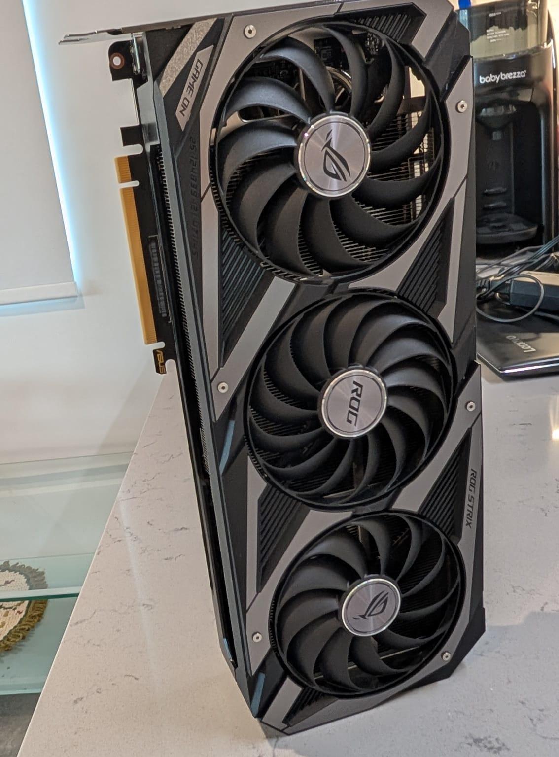 Clean and well-maintained - ASUS ROG Strix 3070 8GB