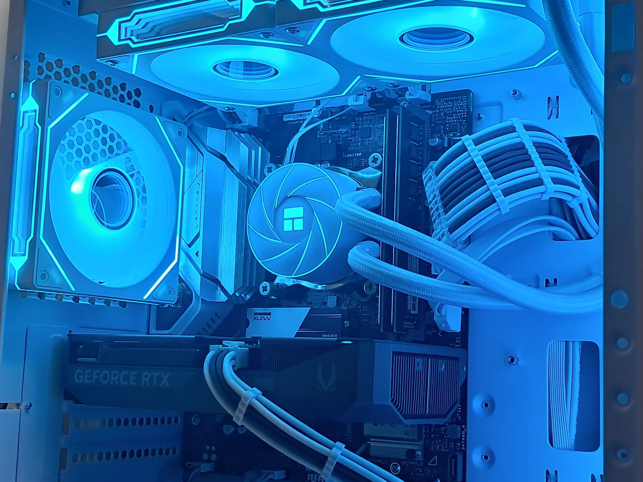 ❄️Icy Blue❄️RTX 5060 Ti 16GB | Core i5-14600K | 32GB DDR4 | 1TB SSD | Gaming/Streaming