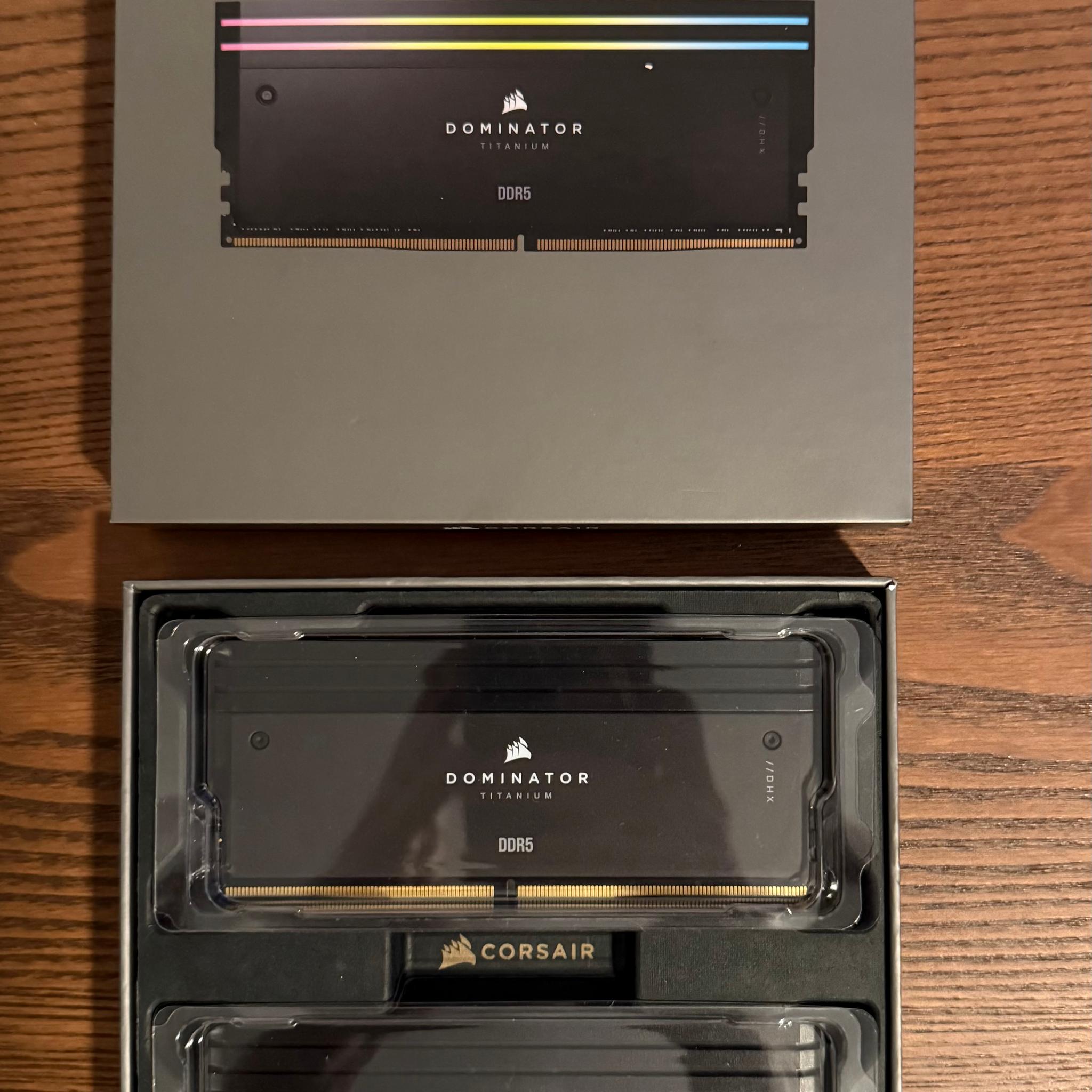 Corsair Dominator Titanium DDR5 48GB 8000MHz Kit