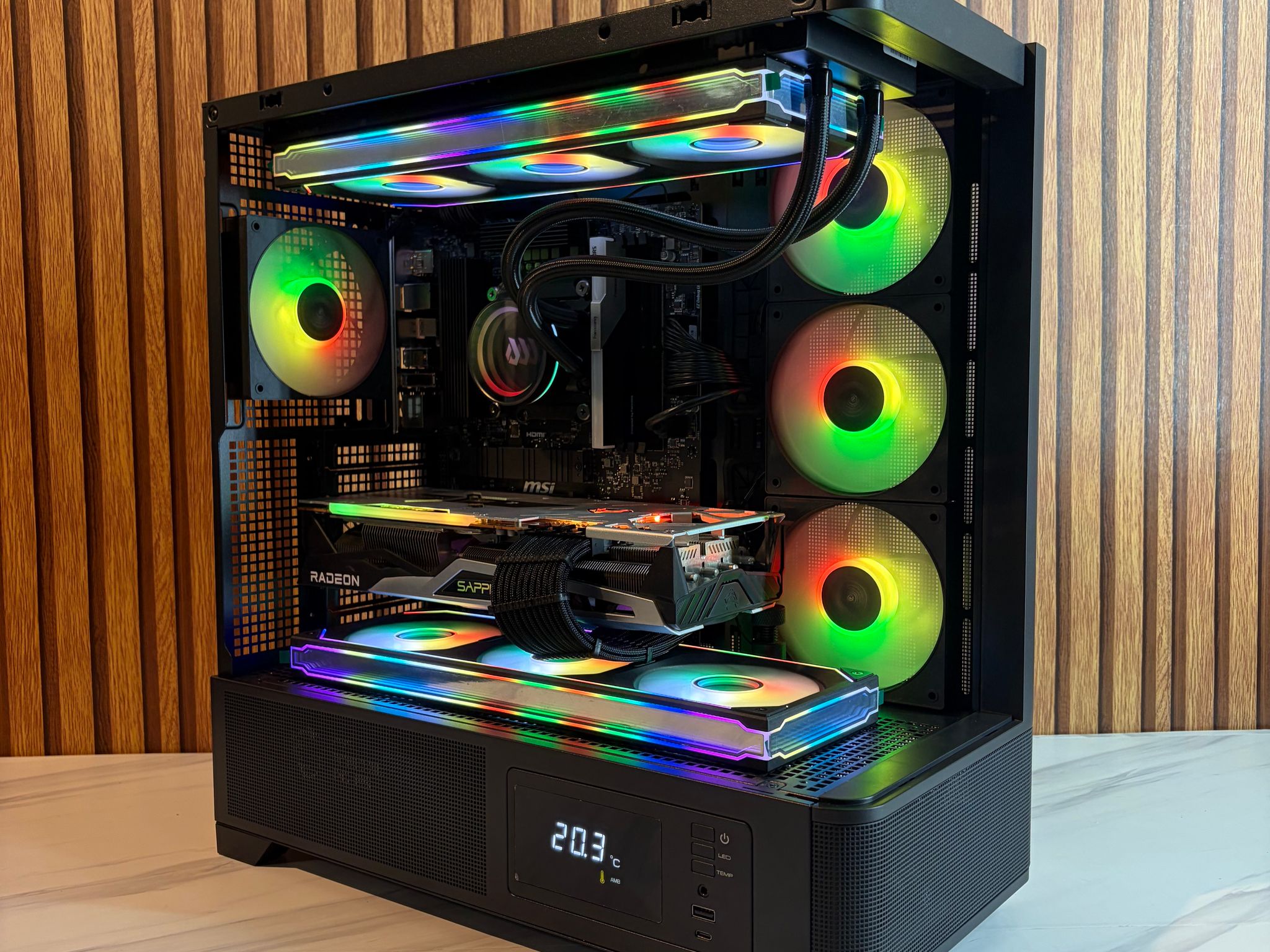 RX 6900XT 16GB | RYZEN 5 9600X | 24GB DDR5 | 2TB NVME | 360MM AIO