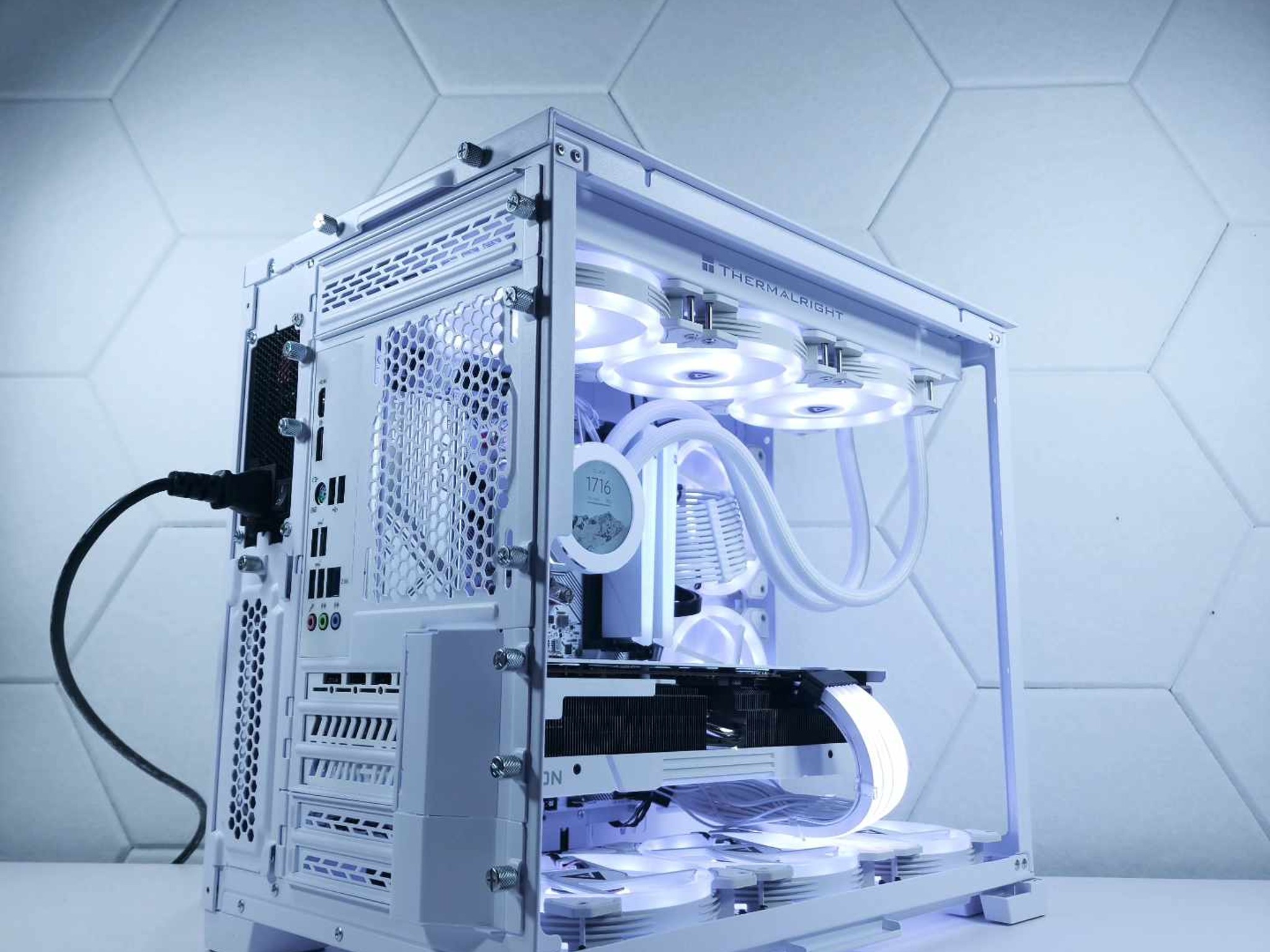 🤍🤍4K 1440p Gaming | RX 7900 XTX | Ryzen 9 5900X | 64GB 3200MHz | 2TB NVMe SSD