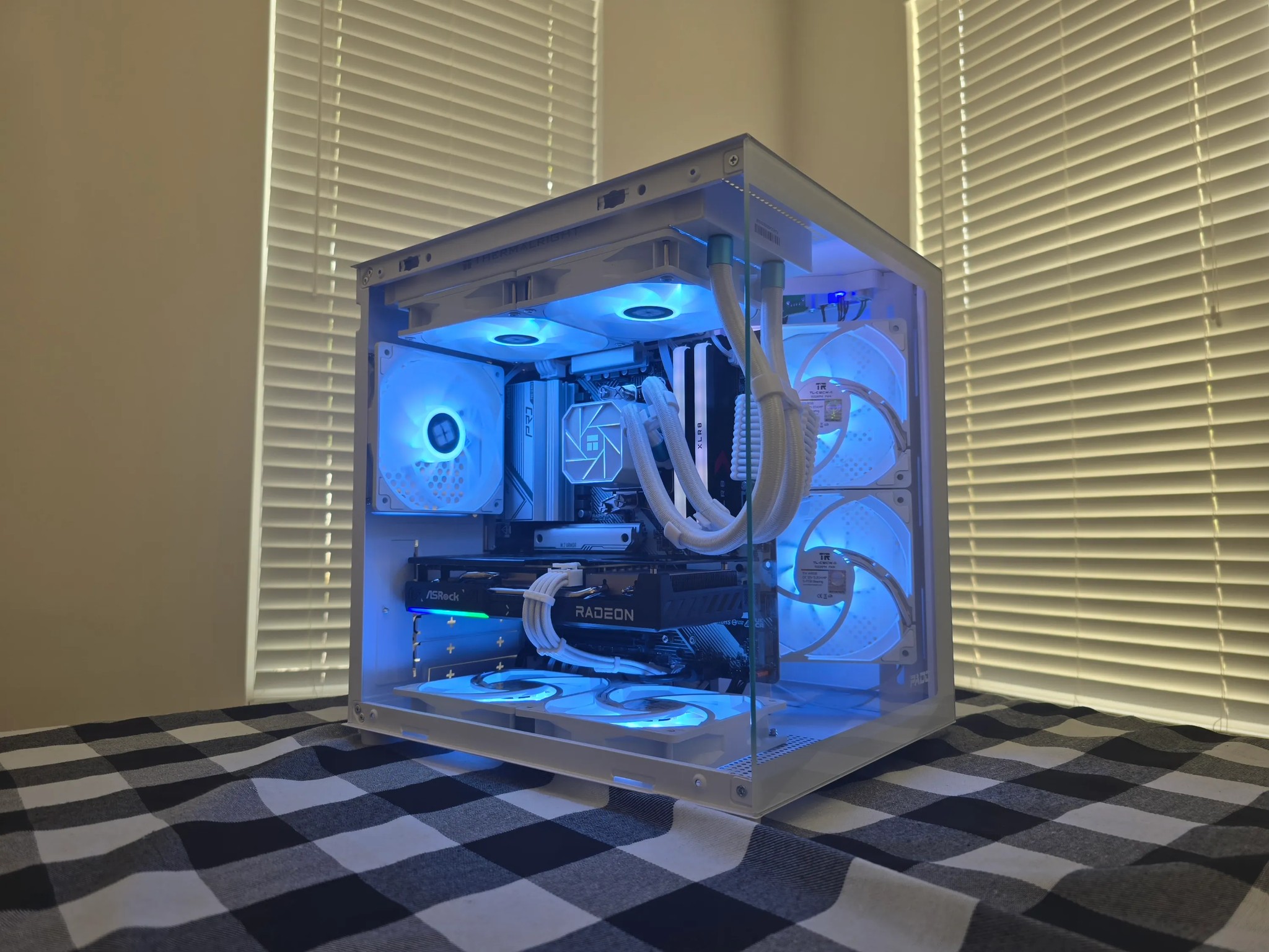 🧙🔮 MODERN MAGIC 🔮🧙 | 9060 XT 16 GB | Ryzen 5 7600x | 32 GB DDR5 | 1 TB SSD | WiFi Enabled