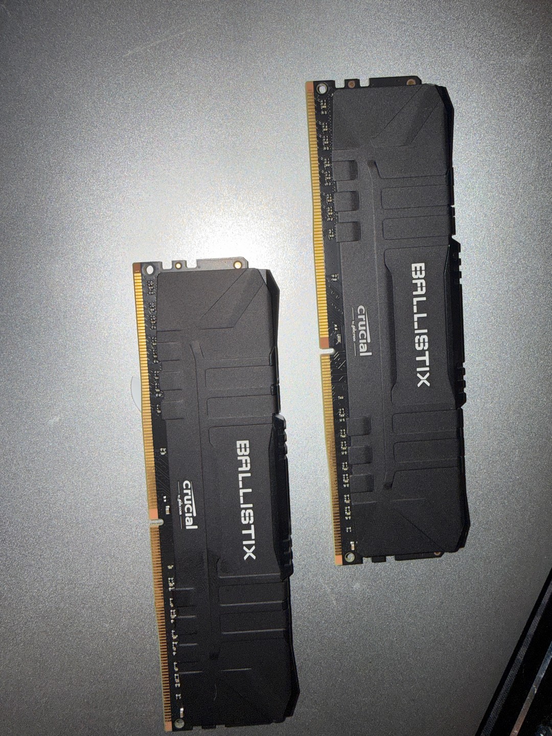 16gb (2x8gb)Crucial Ballistix DDR4-3200MHz | Jawa