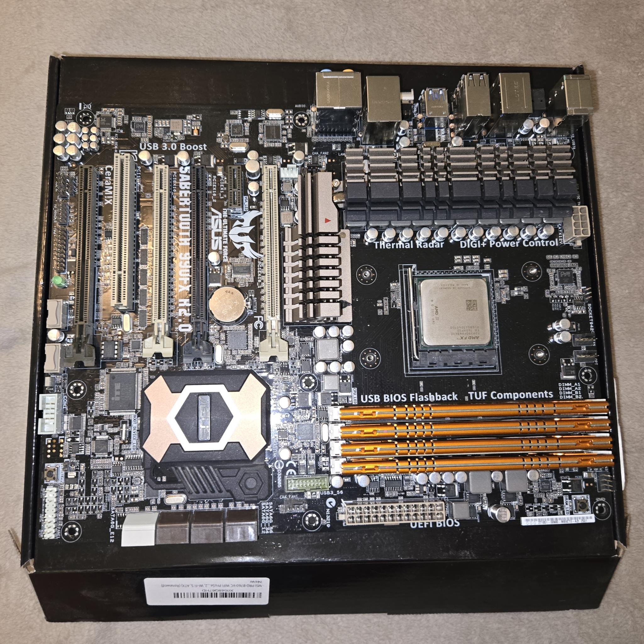 Asus Sabertooth 990fx r2.0 w AMD FX9590 & 32gb ddr3 Combo