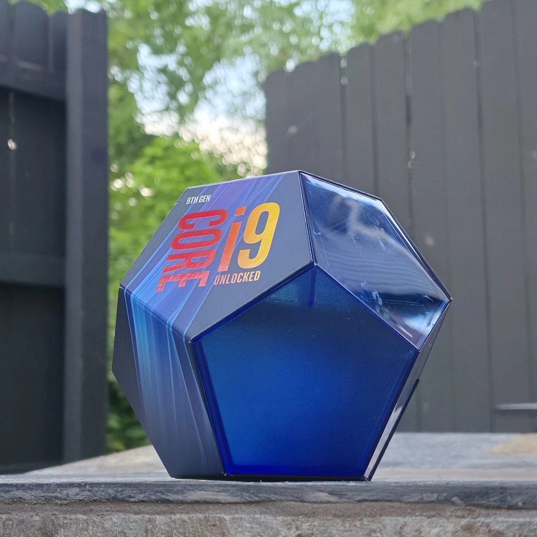 Intel Core I9-9900K with Dodecahedron Box Coffee Lake 8-Core 16