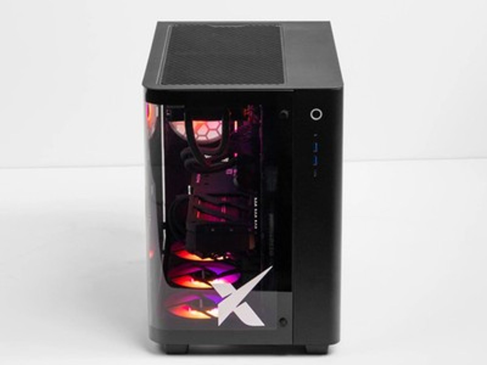 XIDAX X-6 Gaming PC Ryzen 7 7800X3D RTX 5070 Ti 32GB DDR5 2TB NVMe WiFi Win 11