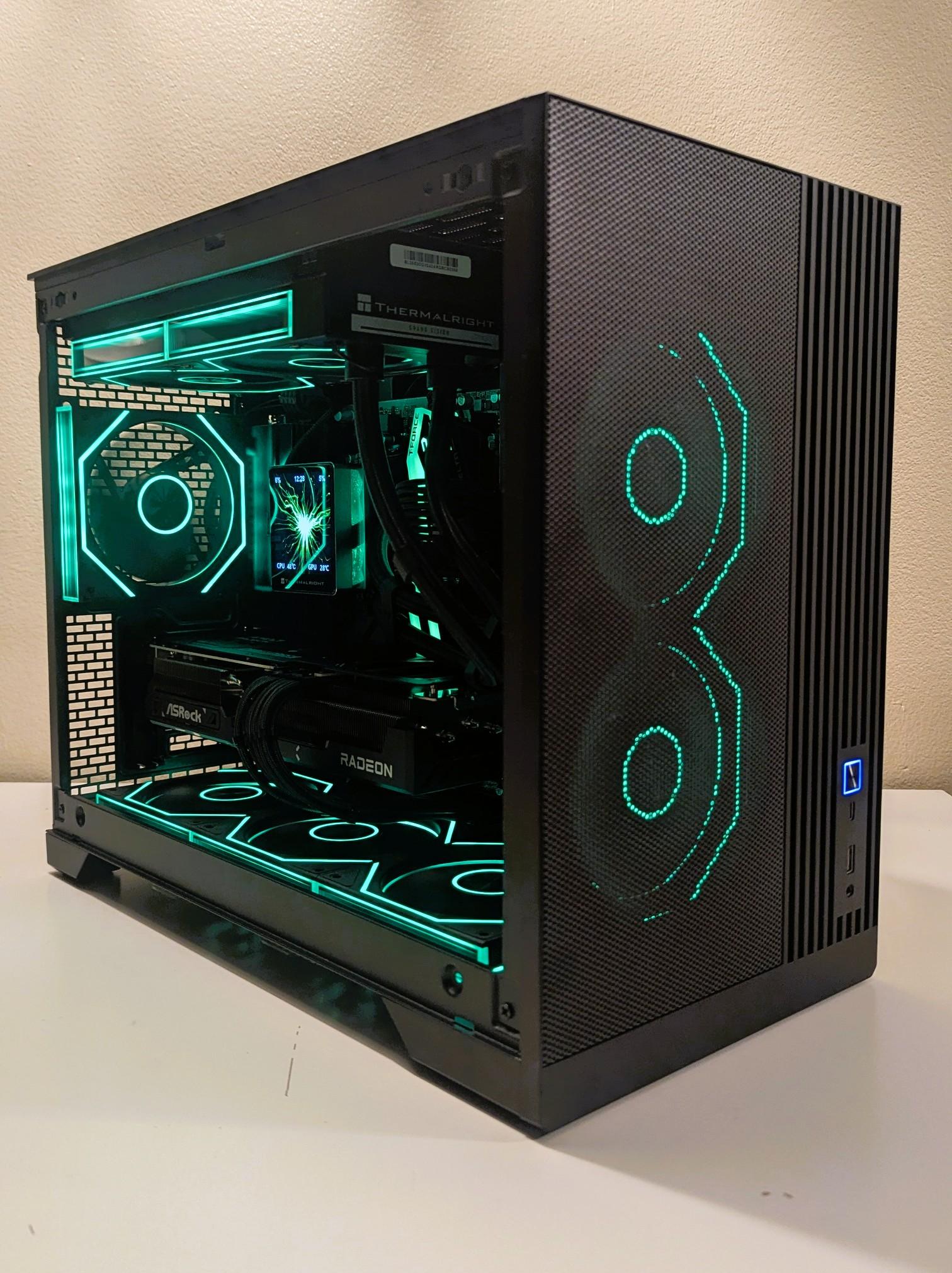 Tron Gaming PC 9070 XT 16GB | RYZEN 9600X | 16GB DDR5 | 1TB SSD | 240MM LCD AIO | 850W GOLD|