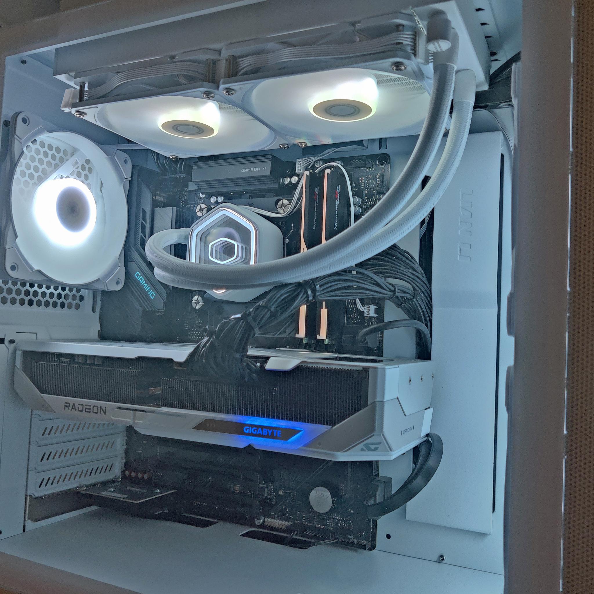 Desktop Gaming Computer AMD Ryzen 7 9800X3D 32 GB DDR5 6000 Radeon RX 9070 XT 2TB Hynix P41 Offer?