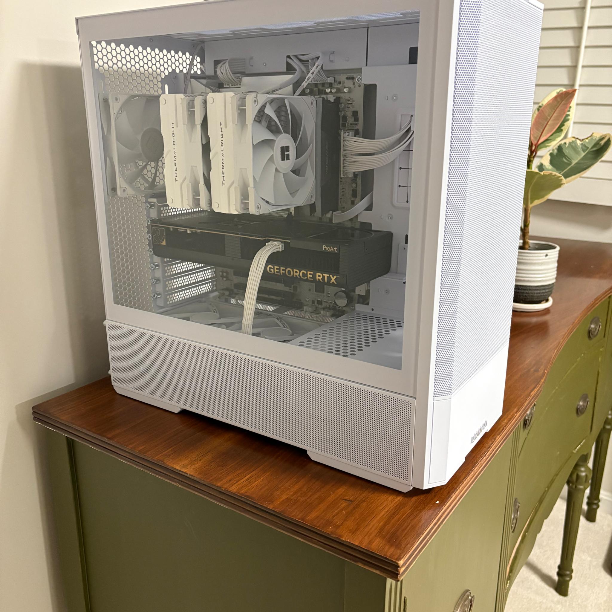 RTX 4070TI | Ryzen 7 7700X | 32GB DDR5 | 1TB SSD | 850W Gold PSU | ARGB Fans | Lancool 207