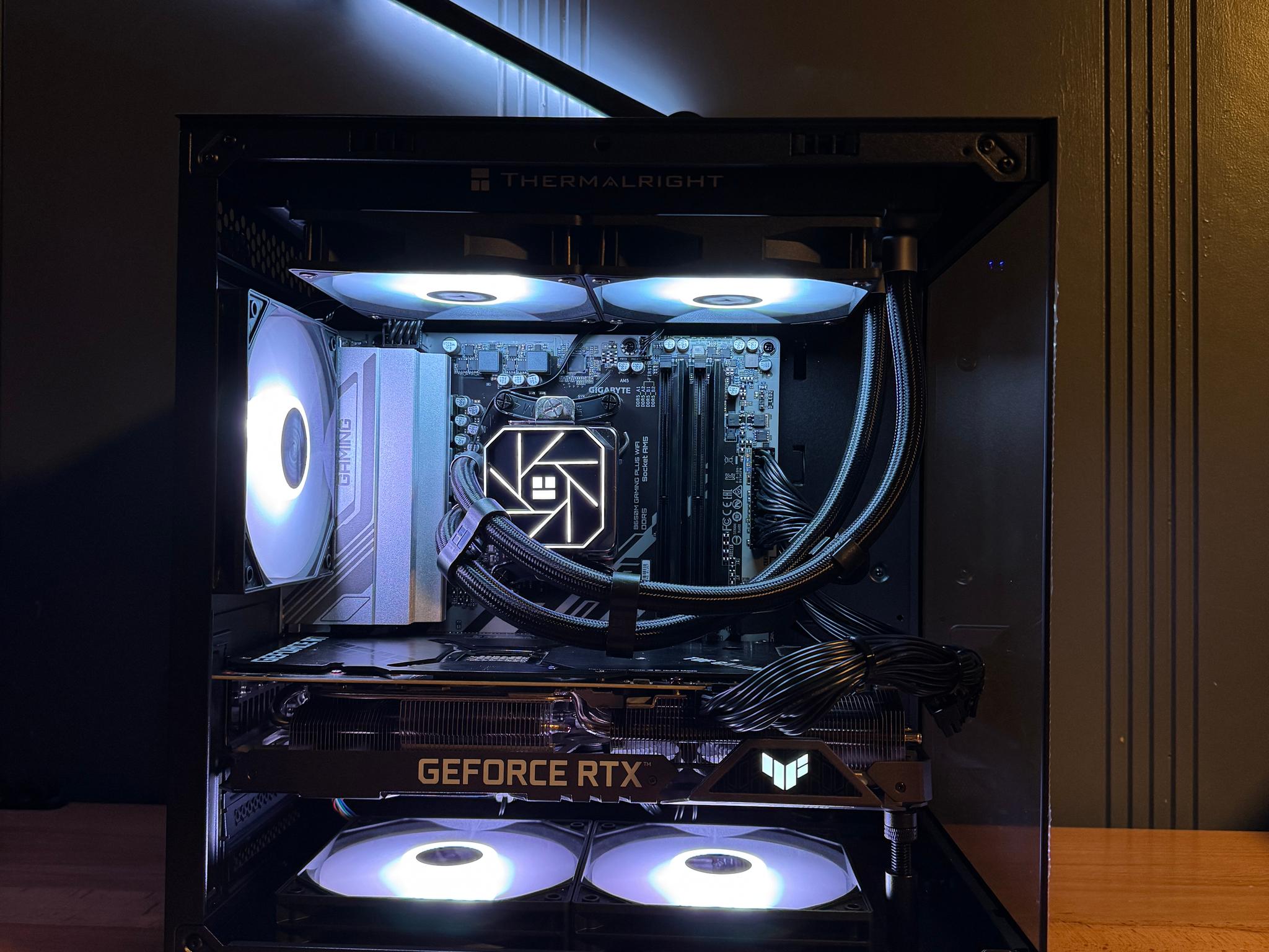 👨‍🚀Ryzen 7600X | RTX 3080 Ti | 32GB DDR5 | 1TB SSD | 850W PSU