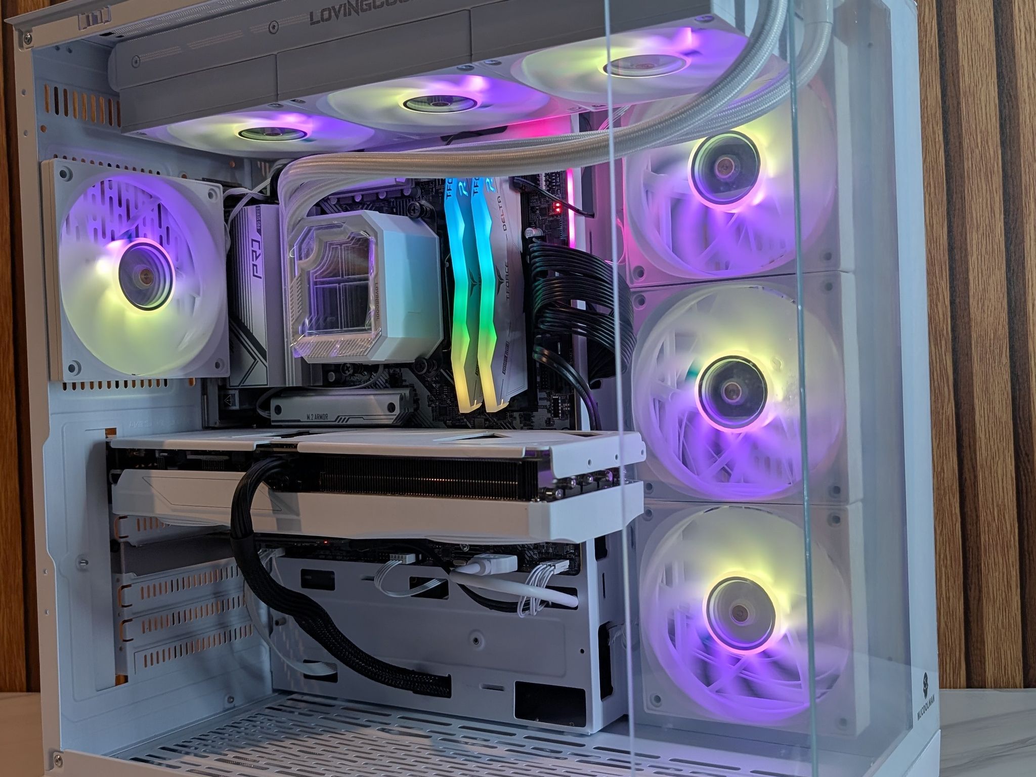 RTX 5070 | RYZEN 5 7600X | 1TB SSD | 16GB DDR5 | 750W | 360MM AIO