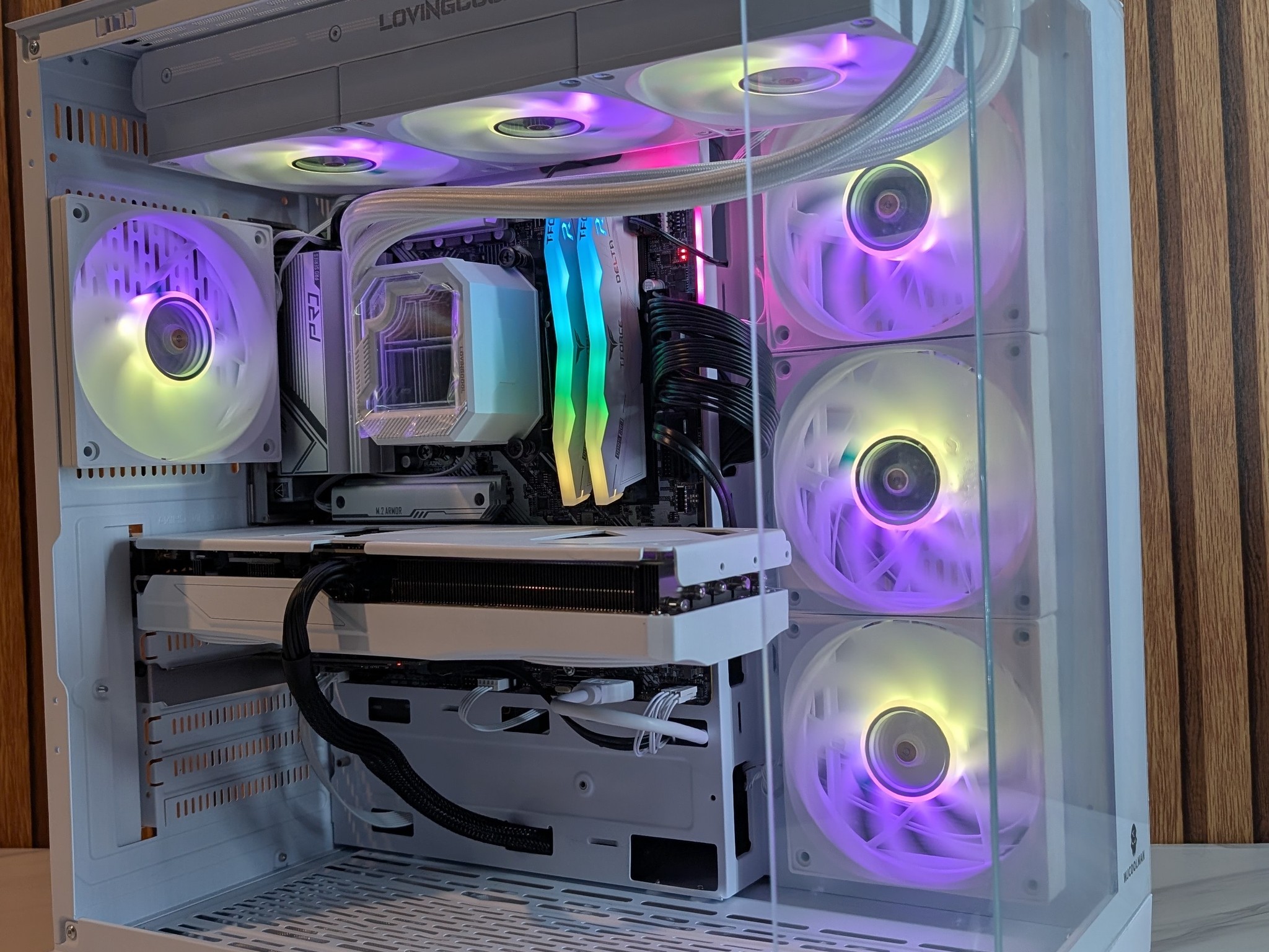 RTX 5070 | RYZEN 5 7600X | 1TB SSD | 16GB DDR5 | 750W | 360MM AIO