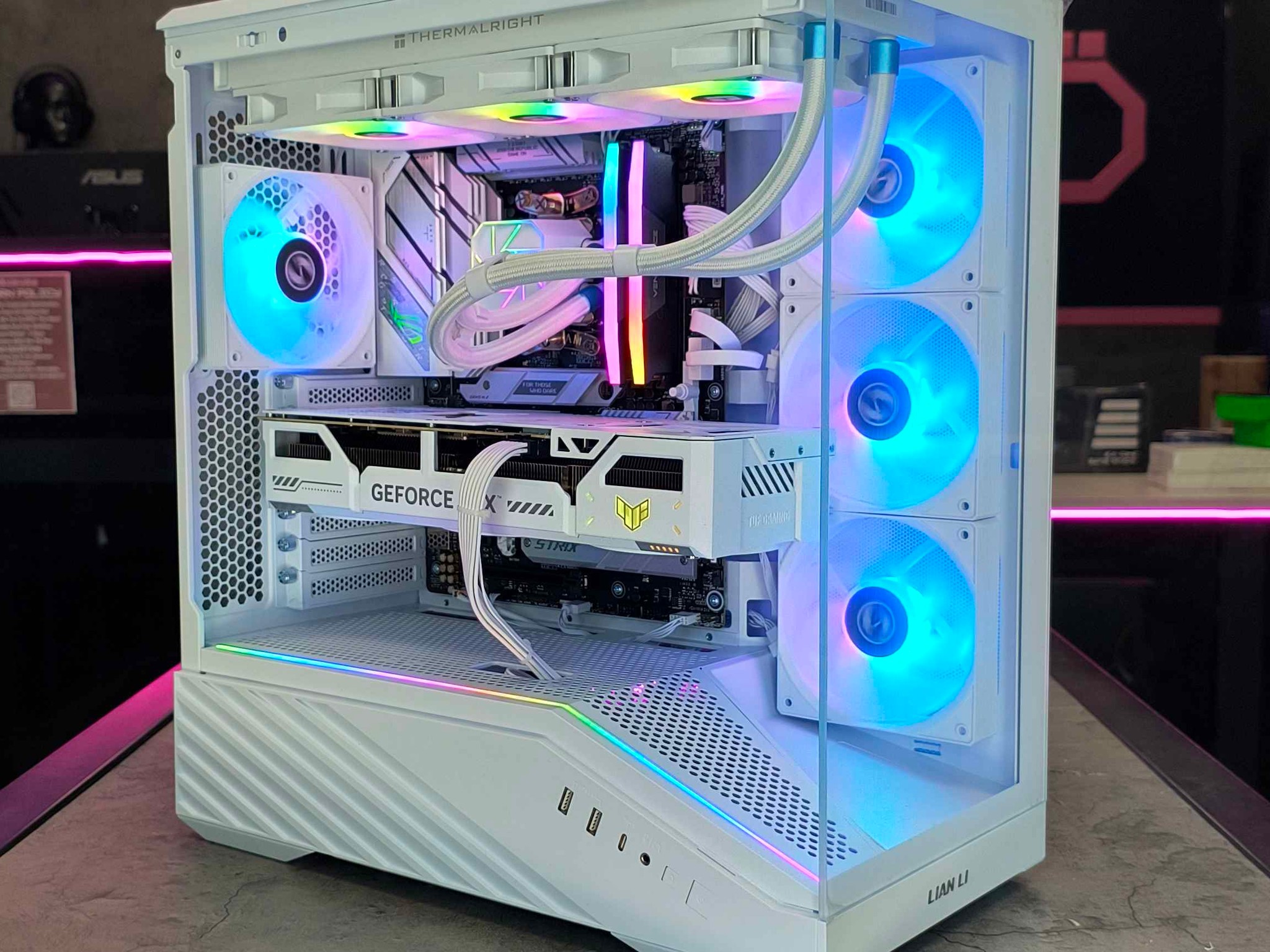 SNOW WHITE BUILD