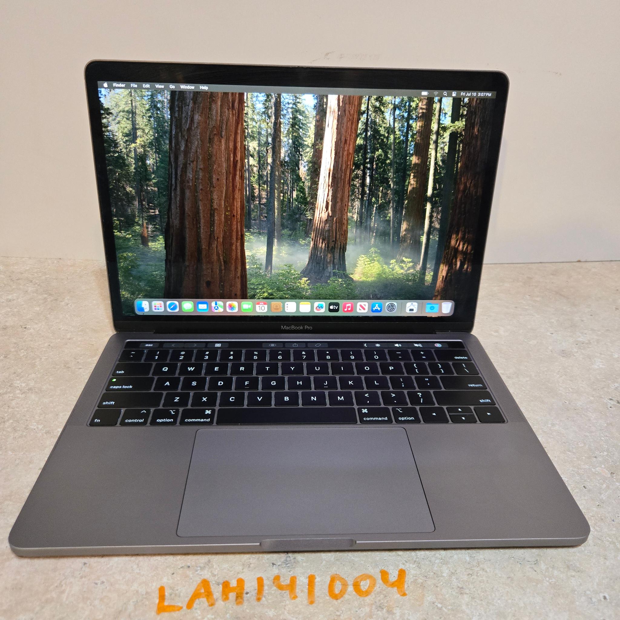 Apple Macbook Pro 13 inch Laptop - 2018 - 256GB SSD - intel i5 - Model A1989