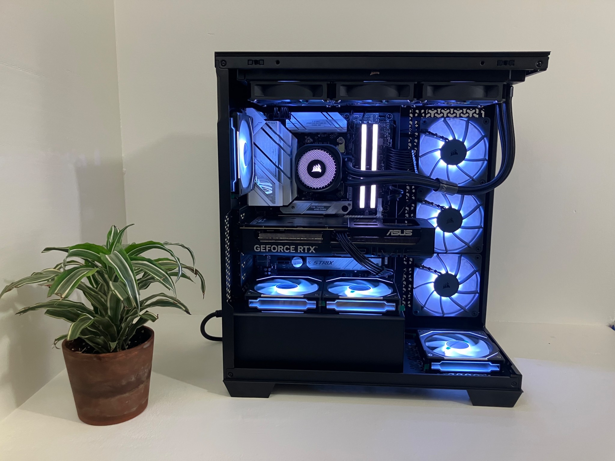 Nvidia RTX 5060 Ti 16GB | Ryzen 7 7800X3D | 32GB DDR5 RAM | New-Build, High-End
