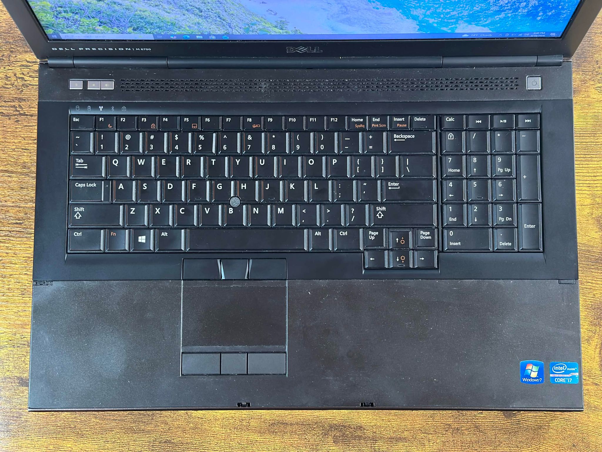 Dell Precision M6700 | Intel i7 3740QM | 24GB DDR3 | AMD M6000 2GB | SSD+HDD | Win10 | Gaming Laptop