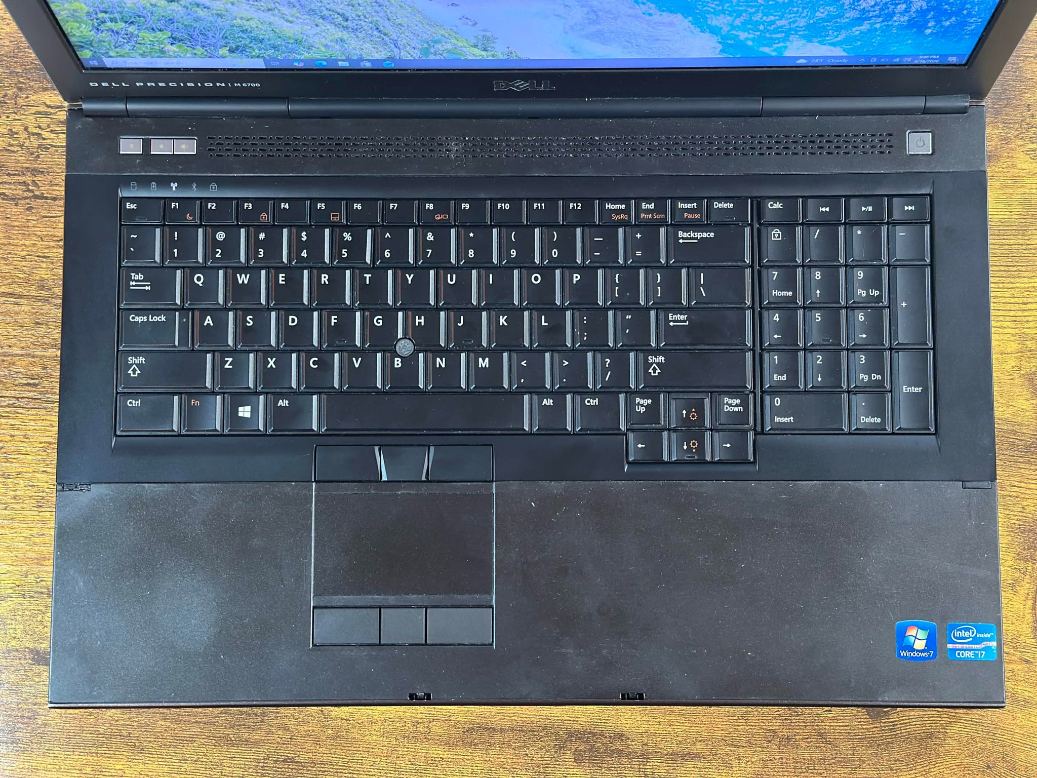 Dell Precision M6700 | Intel i7 3740QM | 24GB DDR3 | AMD M6000 2GB | SSD+HDD | Win10 | Gaming Laptop