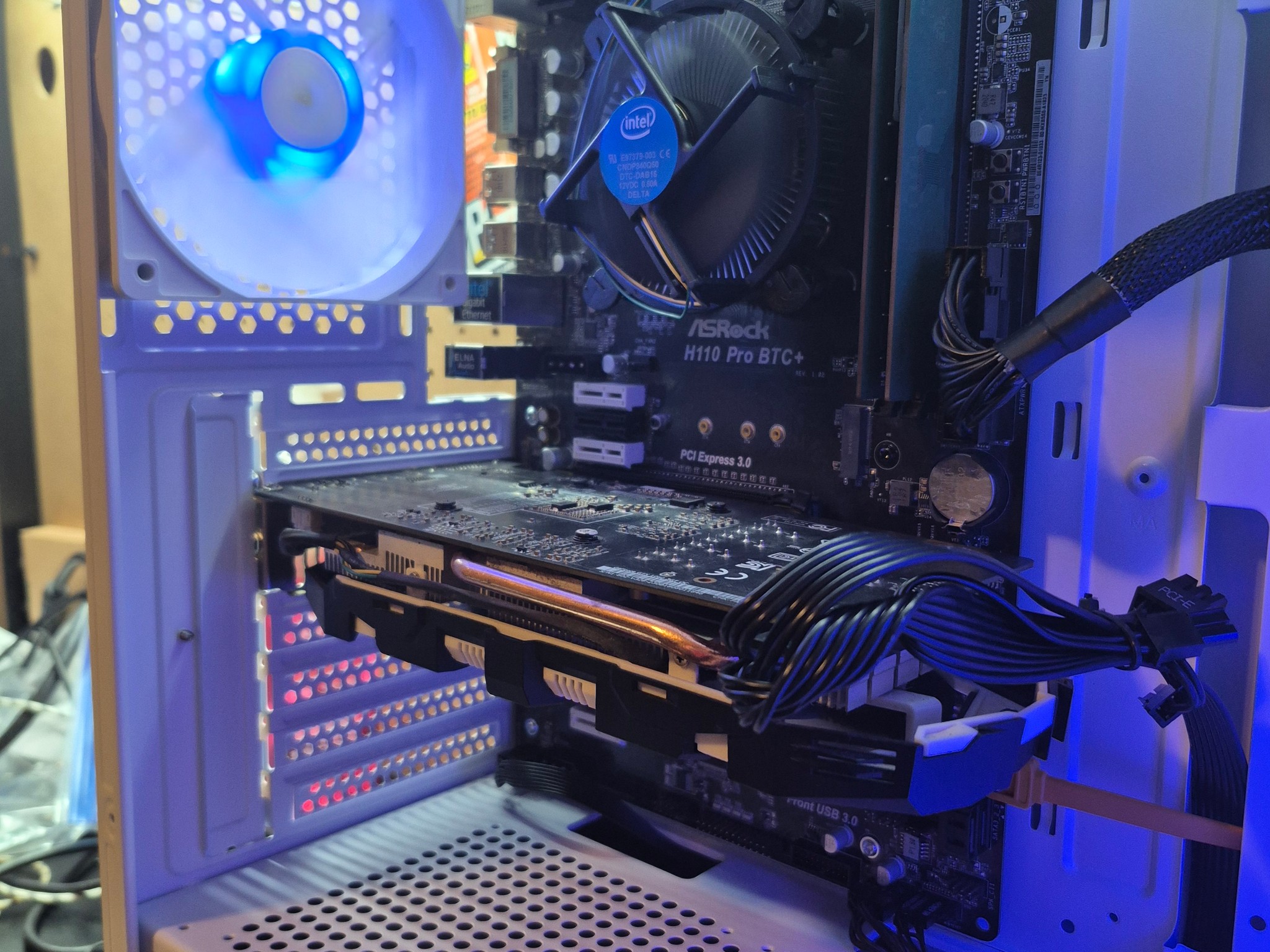 120 FPS Fortnite | i5-7400, 16GB RAM, GTX 1060 3GB, 500GB SSD, Win11, RGB