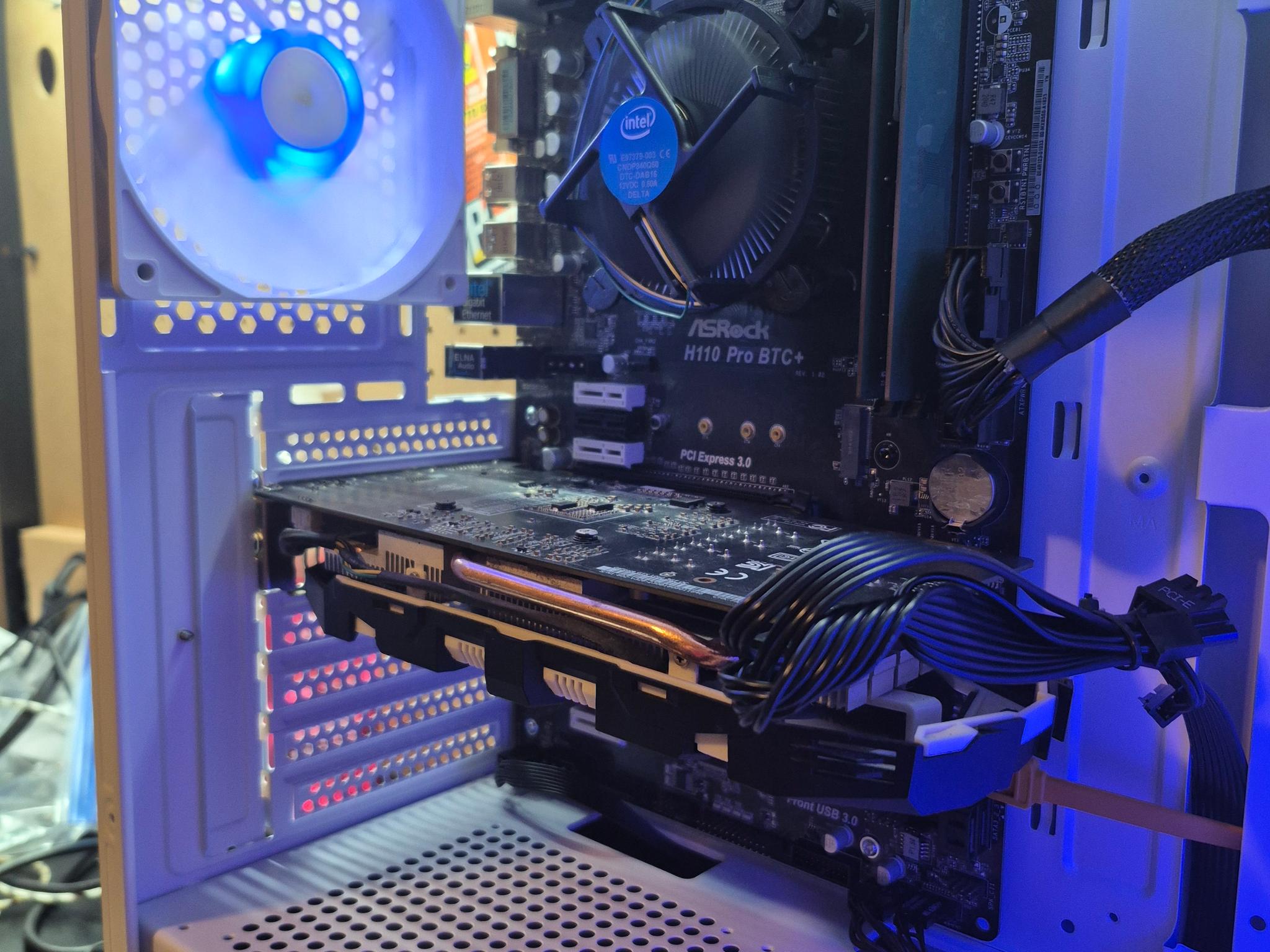 120 FPS Fortnite | i5-7400, 16GB RAM, GTX 1060 3GB, 500GB SSD, Win11, RGB