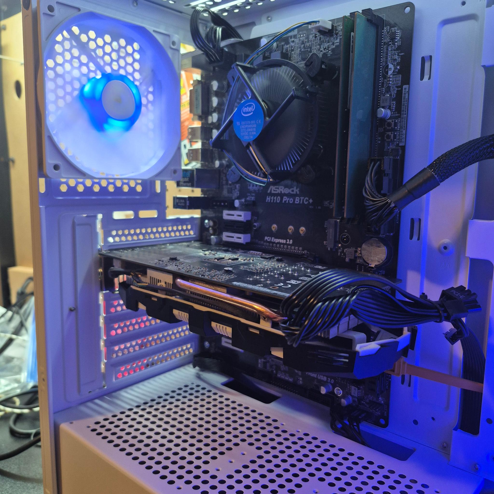 120 FPS Fortnite | i5-7400, 16GB RAM, GTX 1060 3GB, 500GB SSD, Win11, RGB