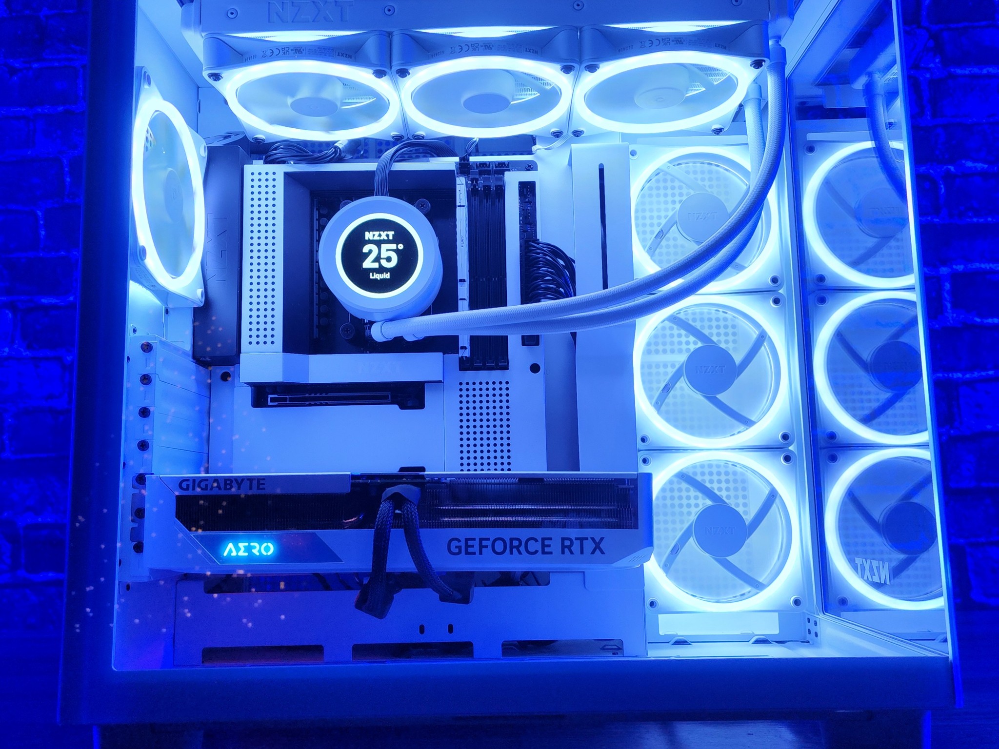 Stormtrooper high performance gaming PC - Gigabyte 4070 super - Rzyen 5 7600 - 32 GB DDR5