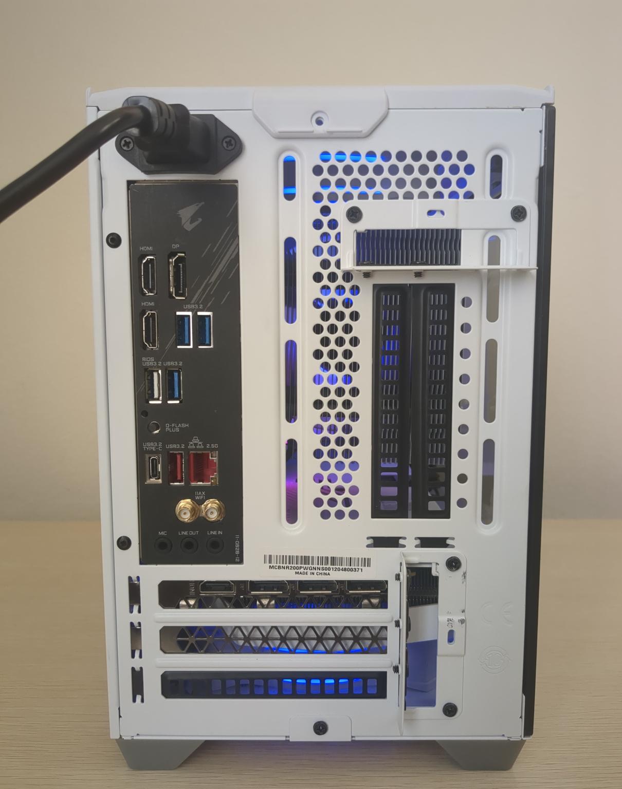 RTX 3070, Ryzen 5 5600 White Gaming PC (32GB RAM, 1TB SSD, Win11 Pro)