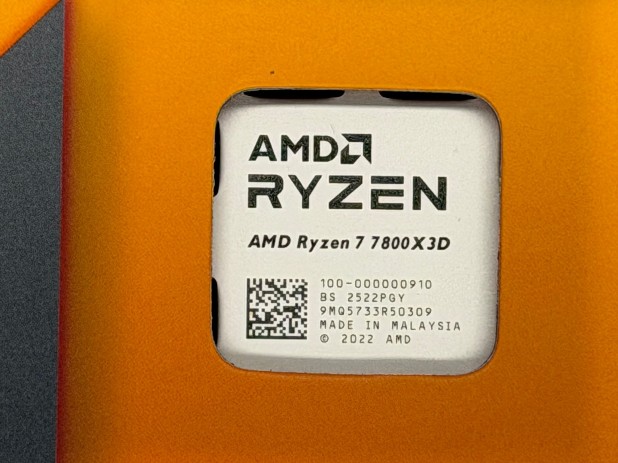 AMD Ryzen 7 7800X3D