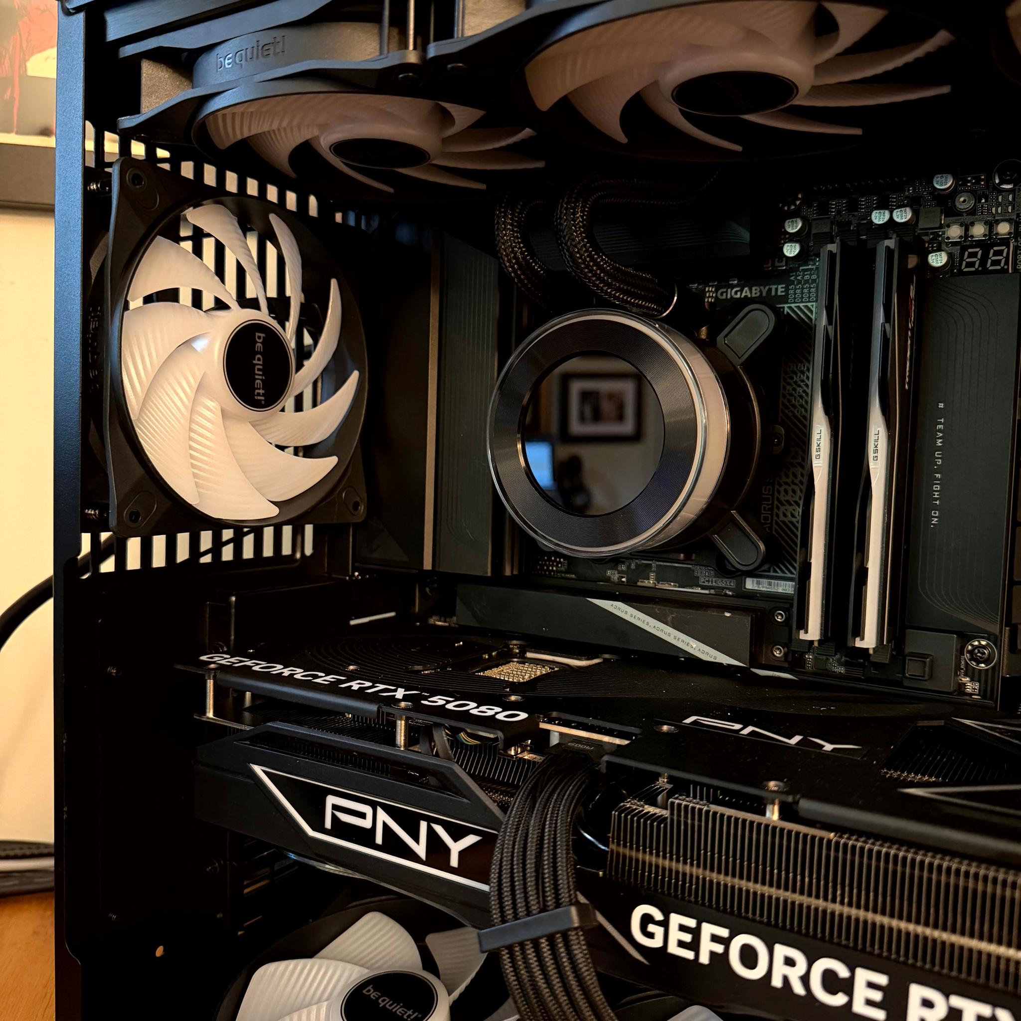 Dark Heart - RTX 5080 OC | Ryzen 7 9800x3d | 2TB | 32GB @6400 MT/sec CL30 | 1200W Platinum PSU