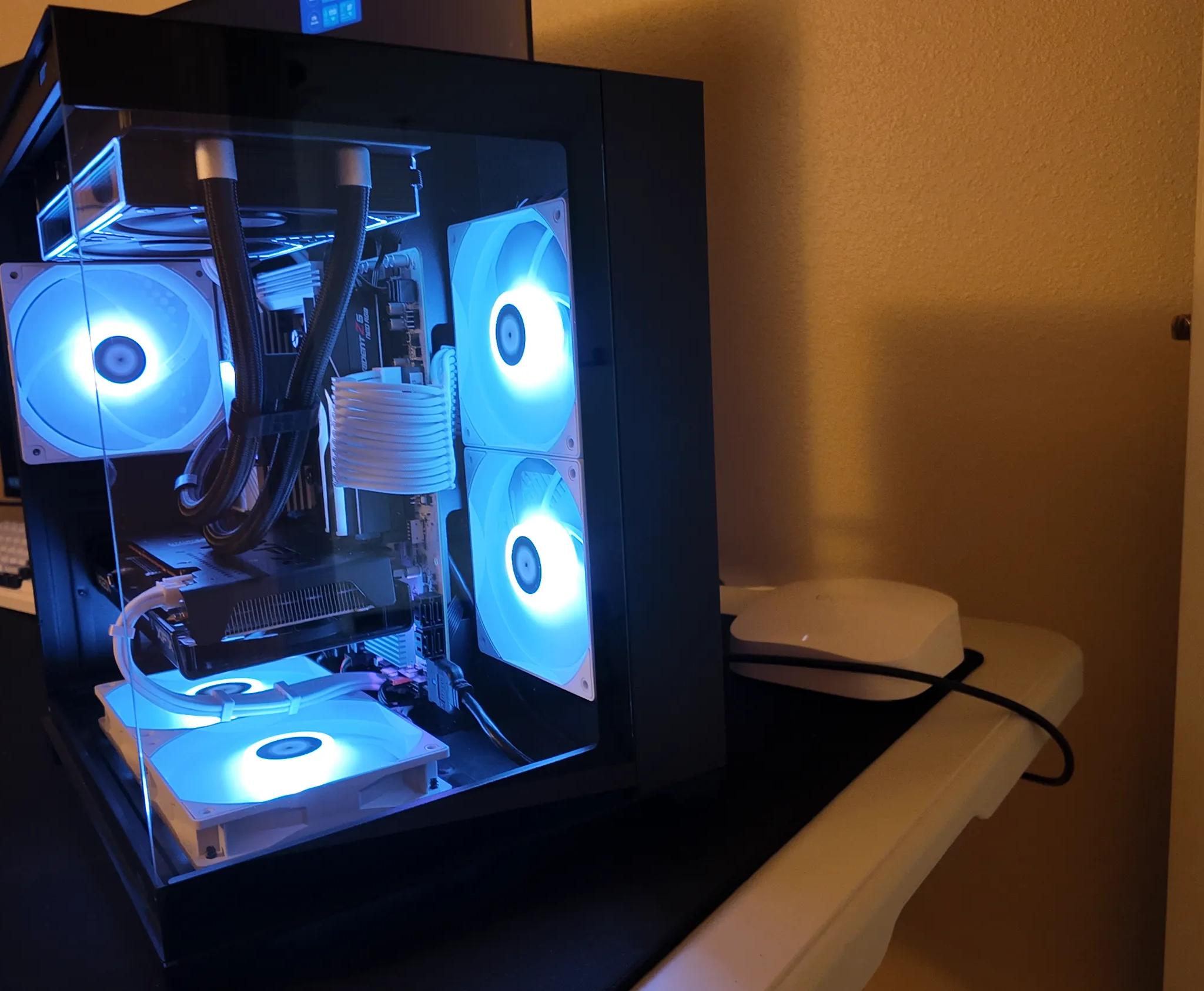 Micro ATX Gaming PC Ryzen 7 7800X3D XFX Radeon 7600 G.Skill 48gb 6400MT 1TB SSD