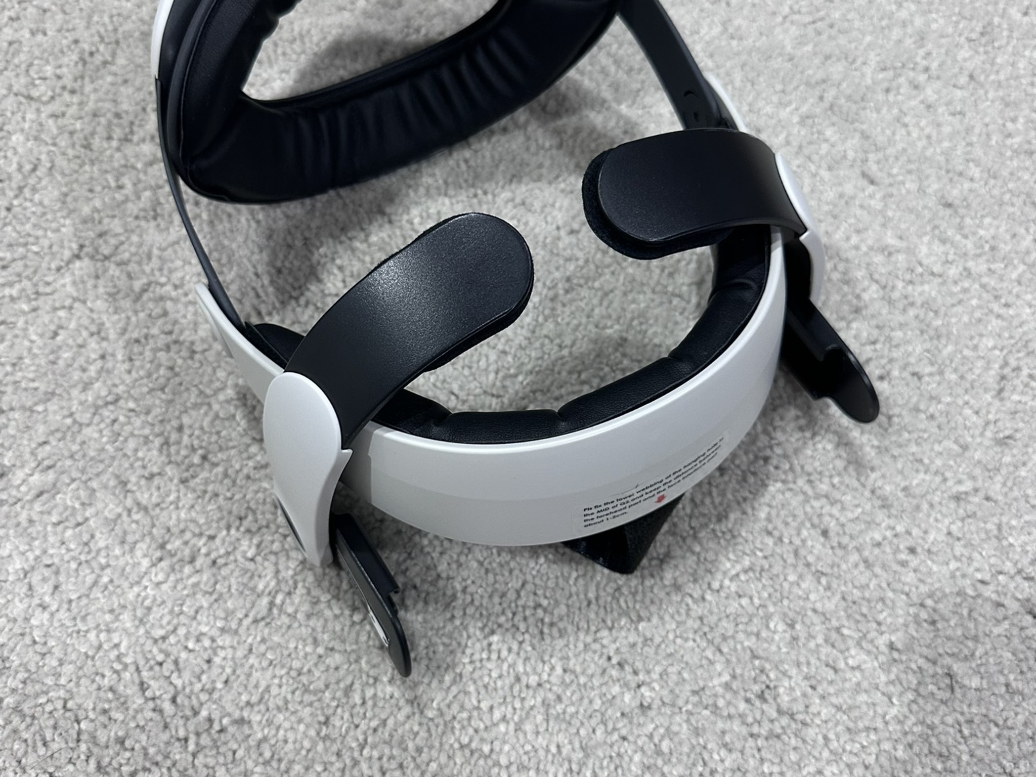 Meta Quest 2 (128GB) VR Headset Bundle