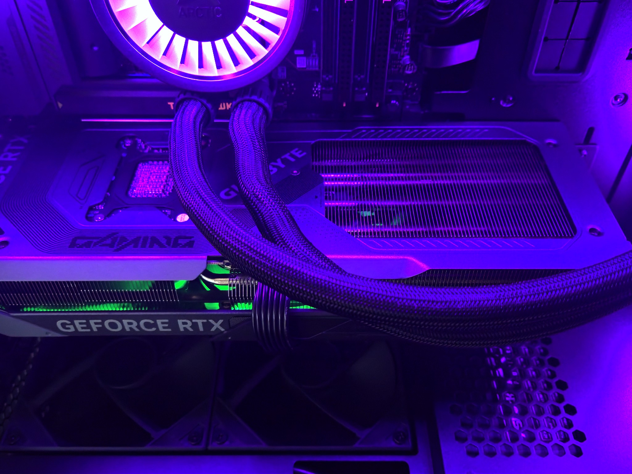 RTX 5070 OC - Core Ultra 7 270K Plus - 32GB DDR5 6000 - 2TB Gen4 NVMe - Custom
