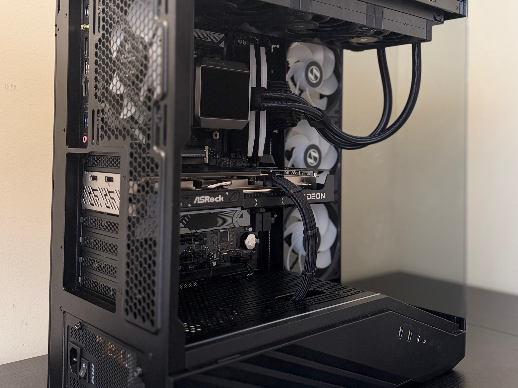 Brand New Gaming PC | Ryzen 7 9700X | RX 9060 XT 16GB | 32GB DDR5 | 1TB M.2