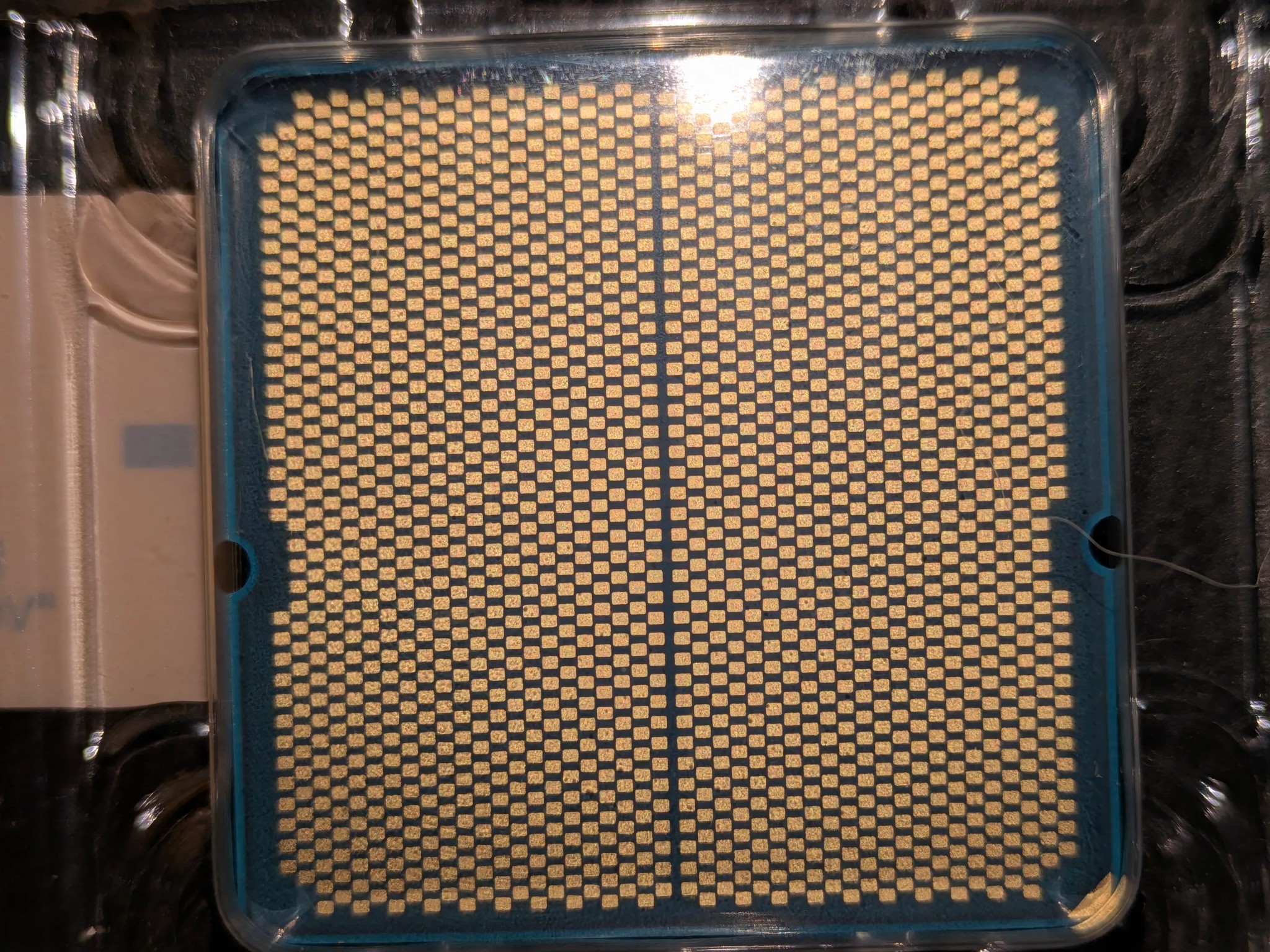Ryzen 5 8400F 6 core 12 thread CPU