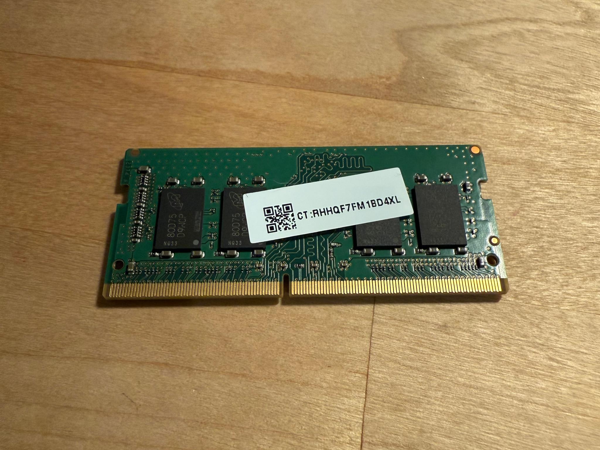 Micron 1x8GB PC4-2666mhz