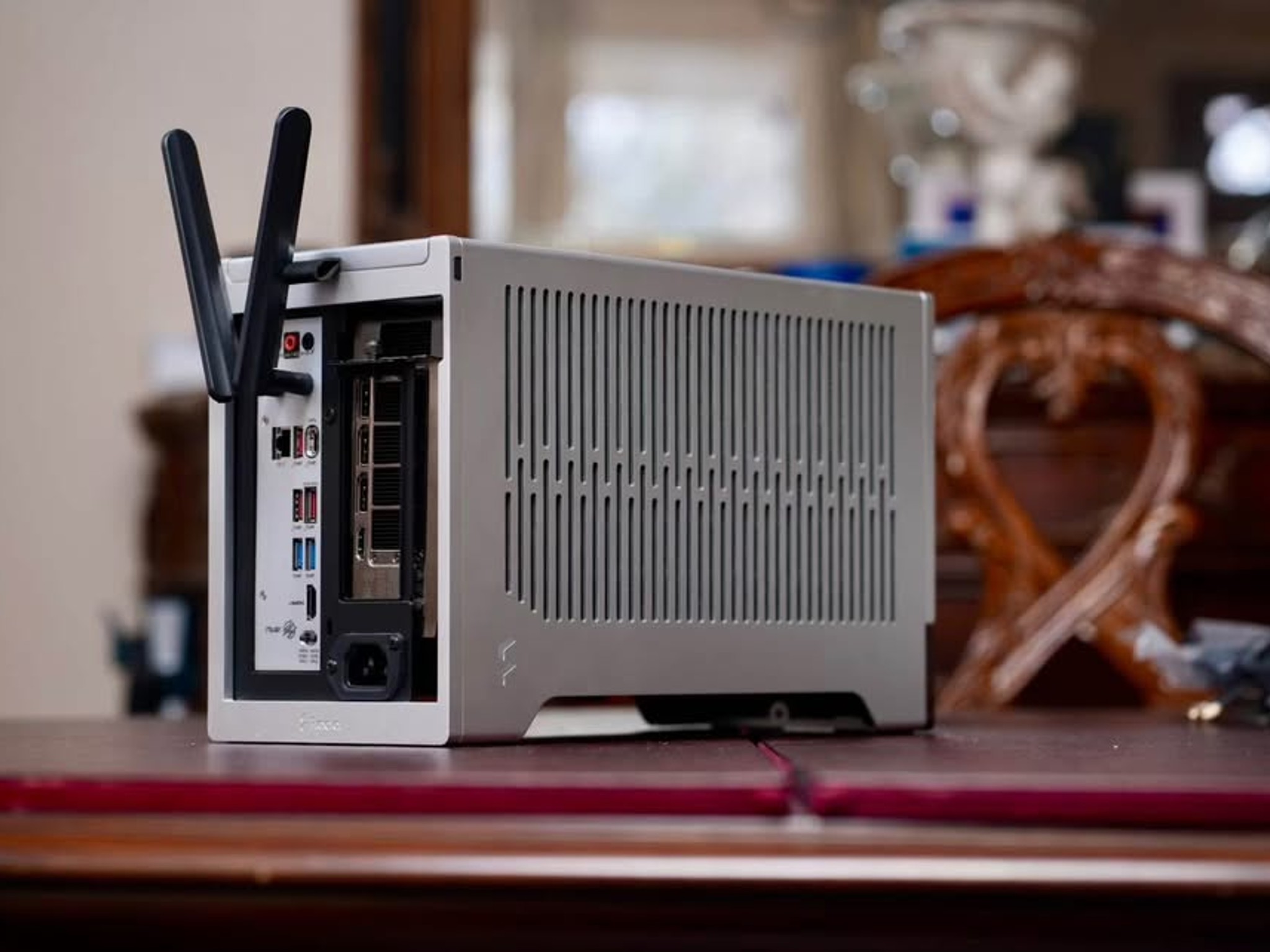 Premium Gaming PC: Fractal Terra, RTX 4080 FE, Ryzen 7900x3D, 32GB DDR5, 2TB nvMe, 850W, b650 ITX