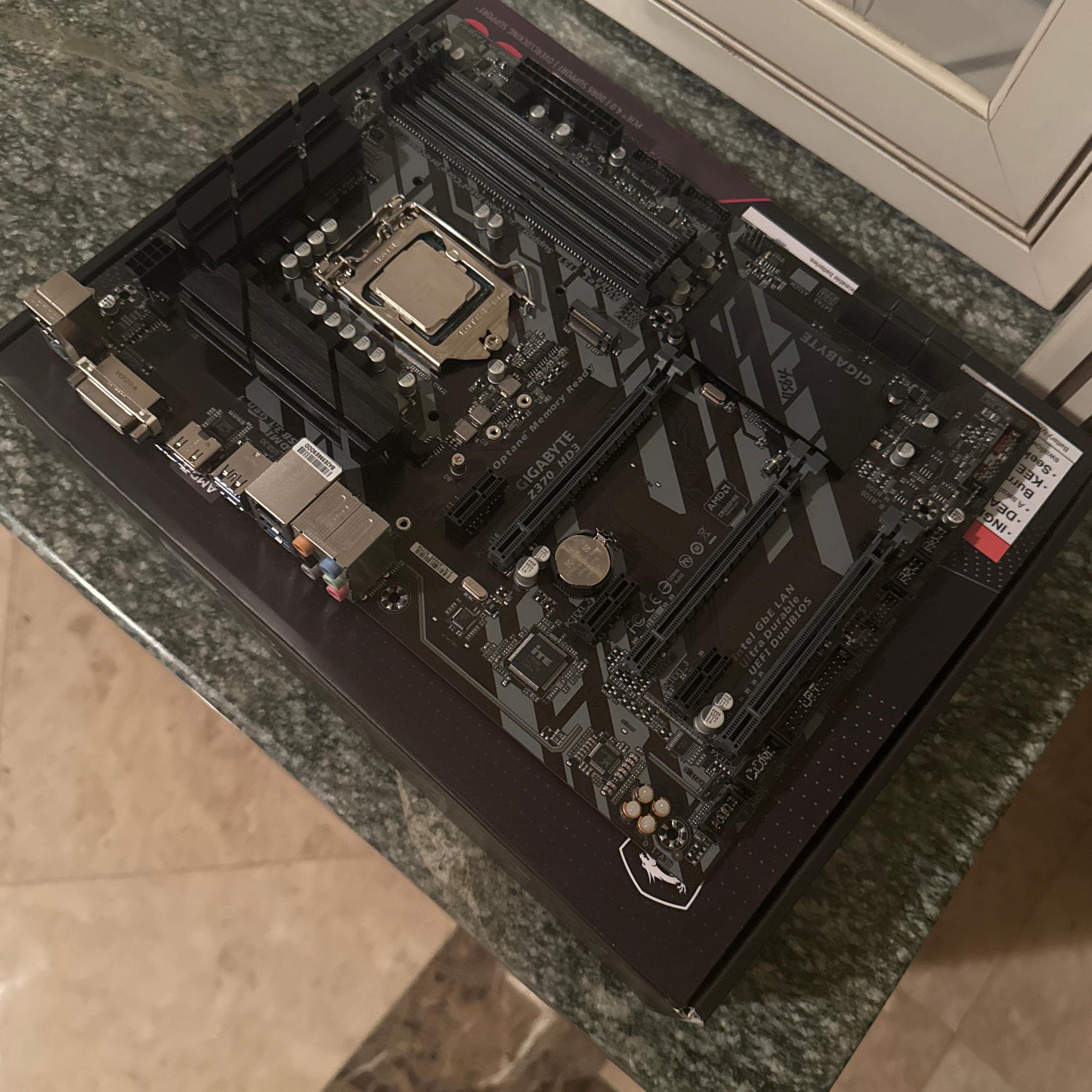 Intel Core i7-8700K CPU and Gigabyte Z370 HD3 Motherboard