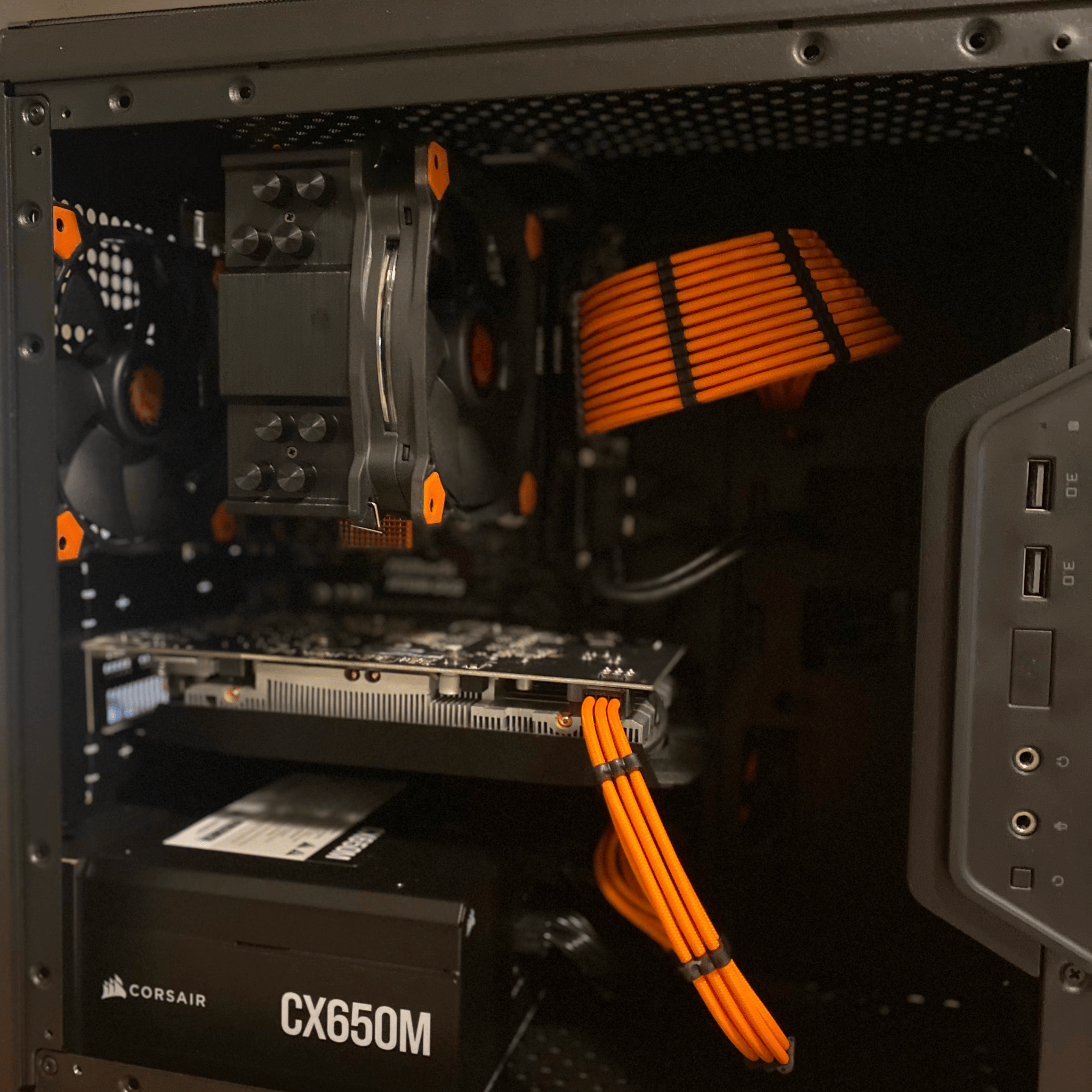 Custom Gaming PC i7 6700/ 32GB RAM 3200Mhz/Radeon RX 570 8GB