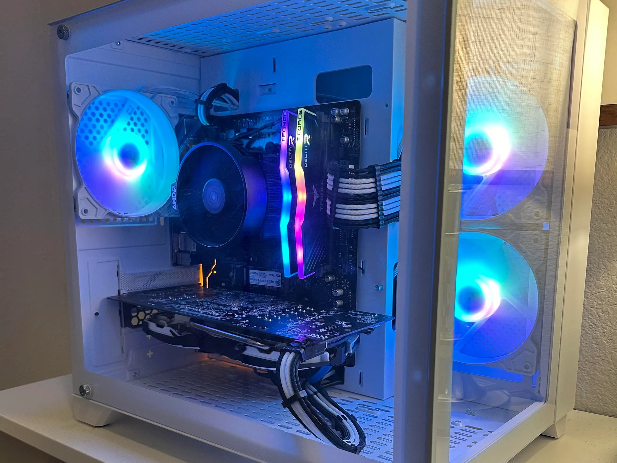 High-Performance Gaming PC - Ryzen 5 2600X, 16GB RAM, RX 580, 500GB NVMe SSD, 1TB HDD