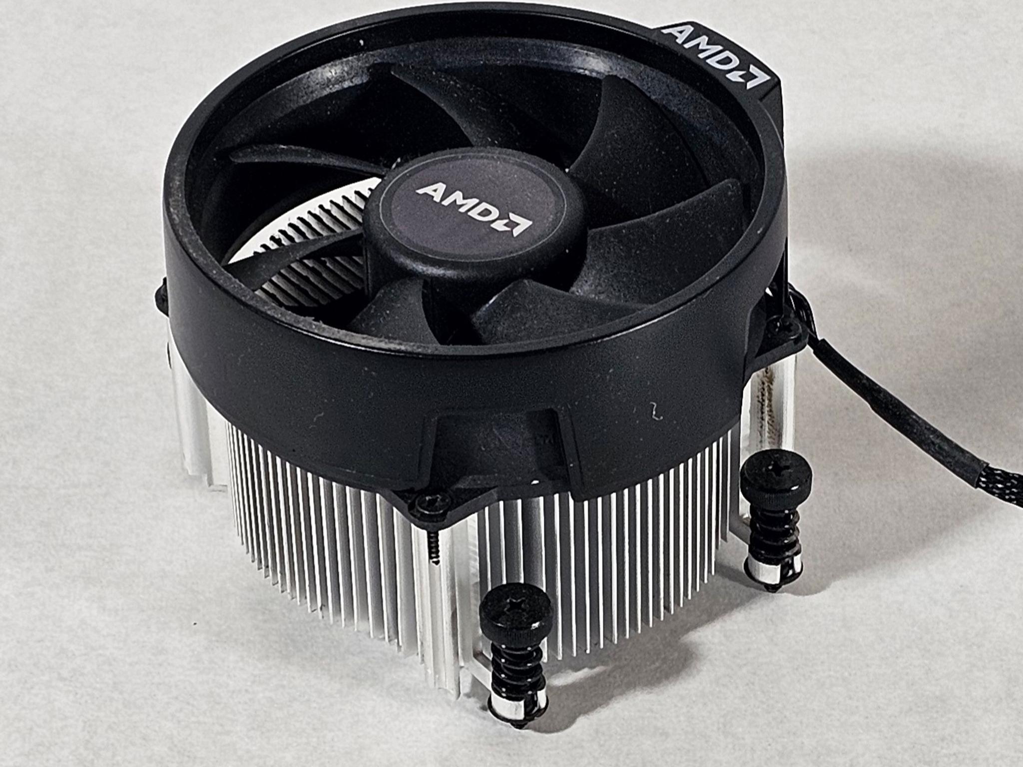 AMD Wraith 328 Stealth Ryzen Heatsink/Fan AM4 CPU Cooler