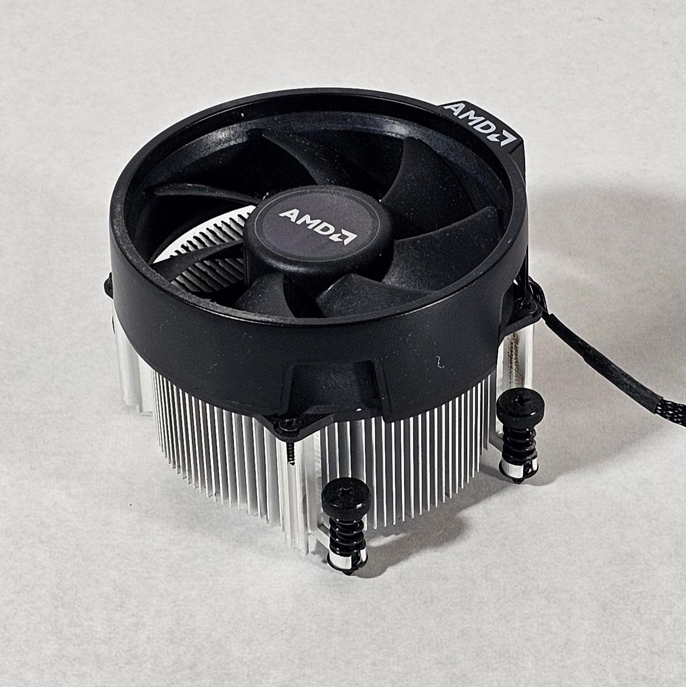 AMD Wraith 328 Stealth Ryzen Heatsink/Fan AM4 CPU Cooler