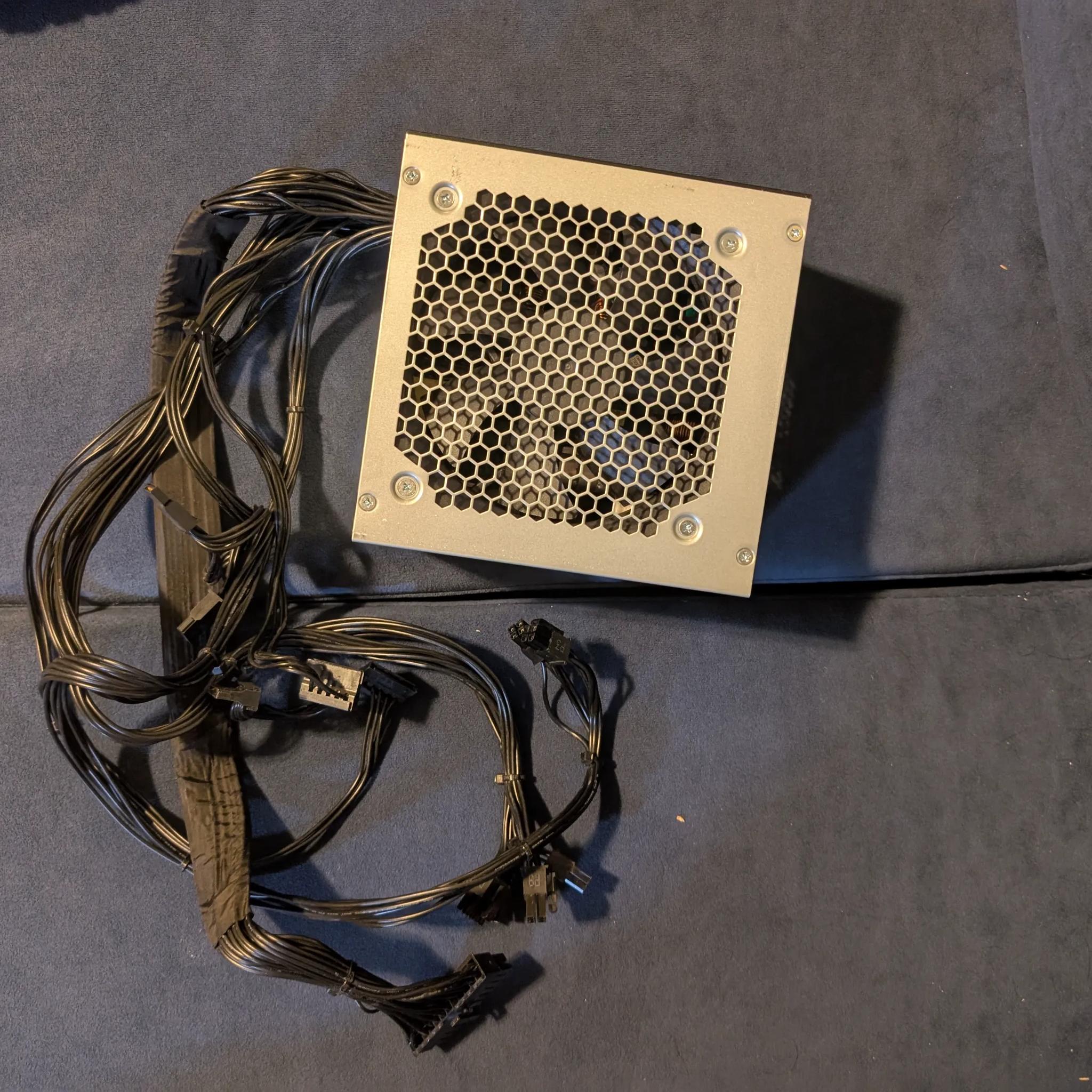 80+ GOLD OMEN by HP 40L Cooler Master PS-4601-1  ATX Power Supply 600W