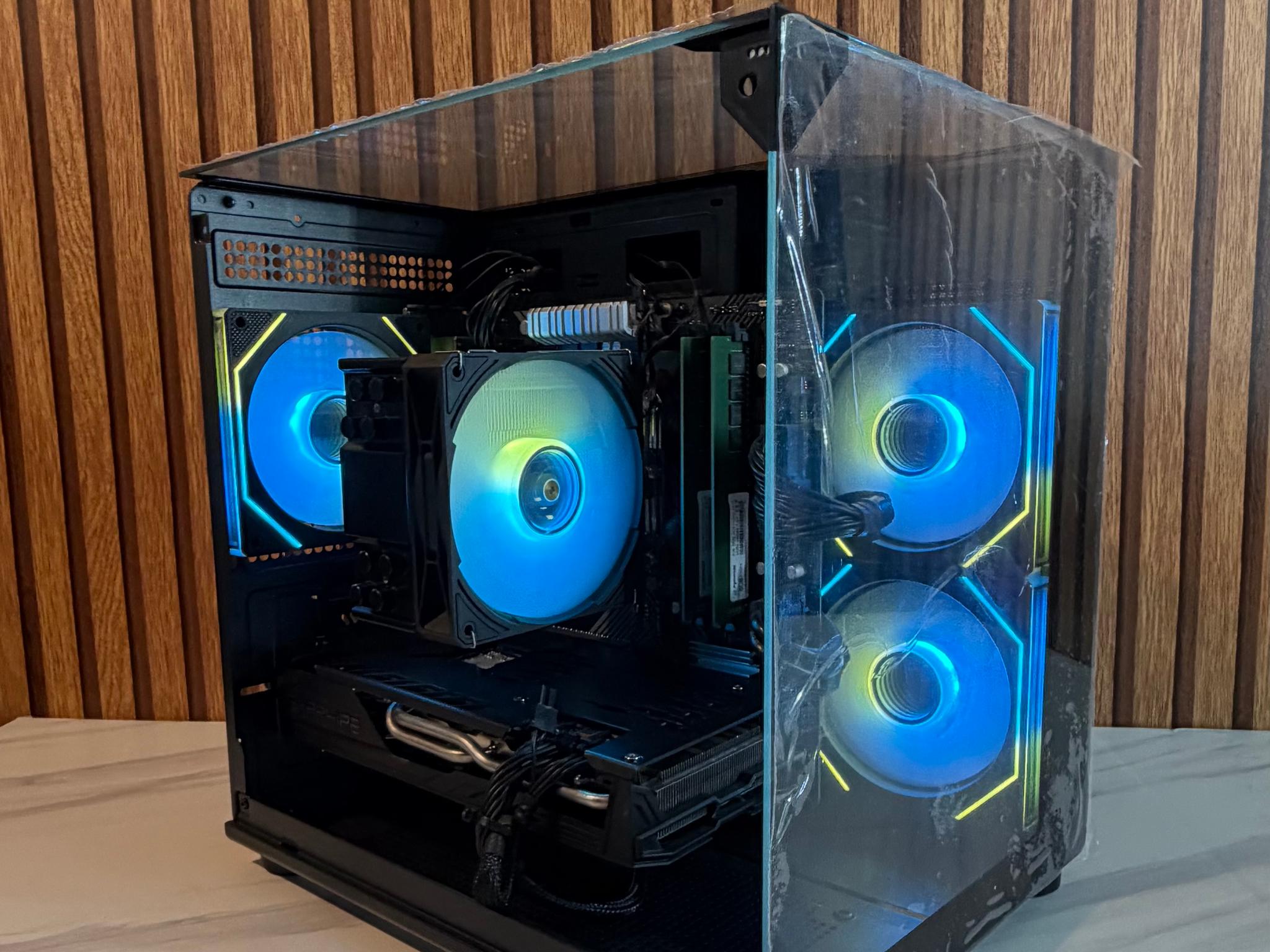 RX 5700XT | RYZEN 5 3600 | 16GB DDR4 | 500GB SSD