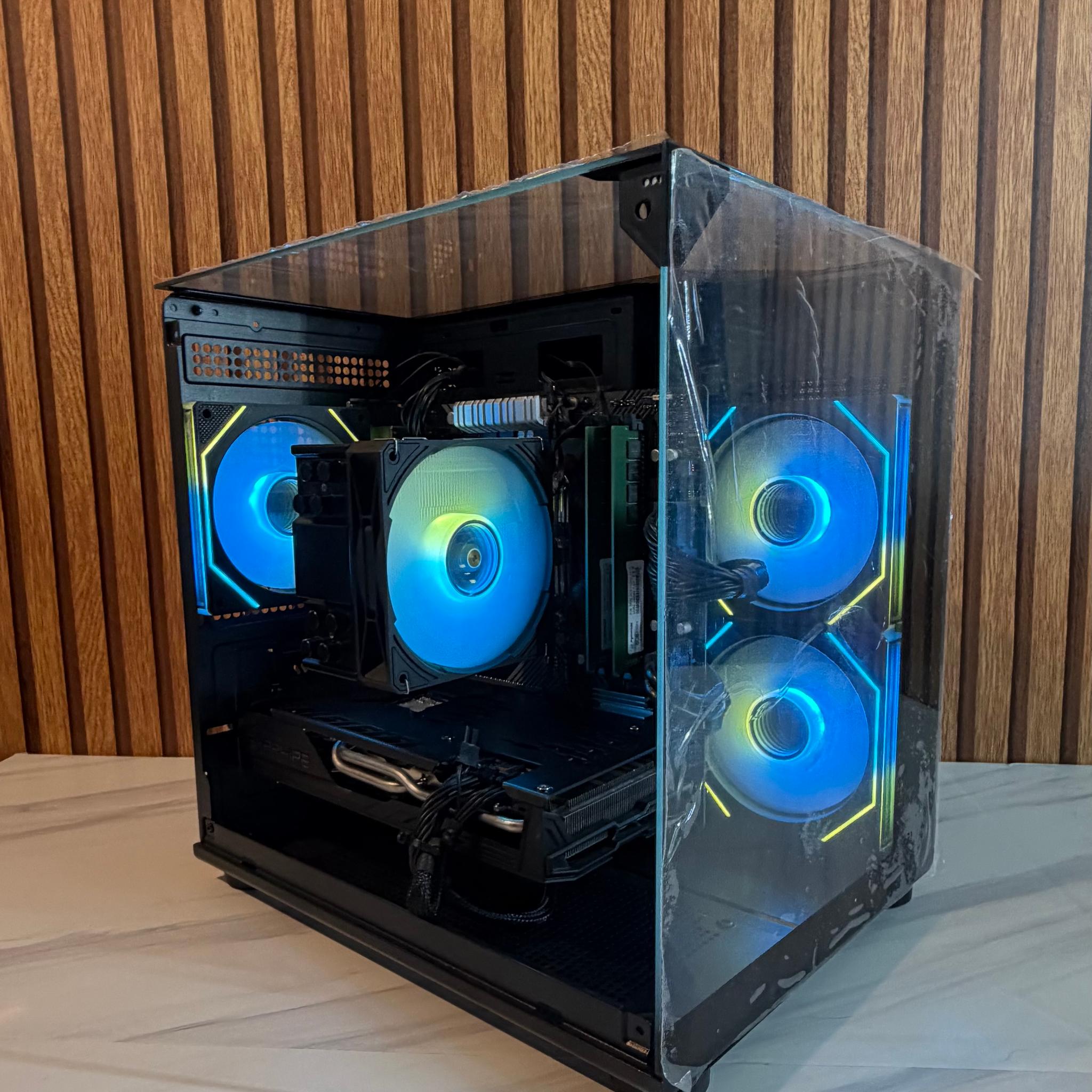 RX 5700XT | RYZEN 5 3600 | 16GB DDR4 | 500GB SSD